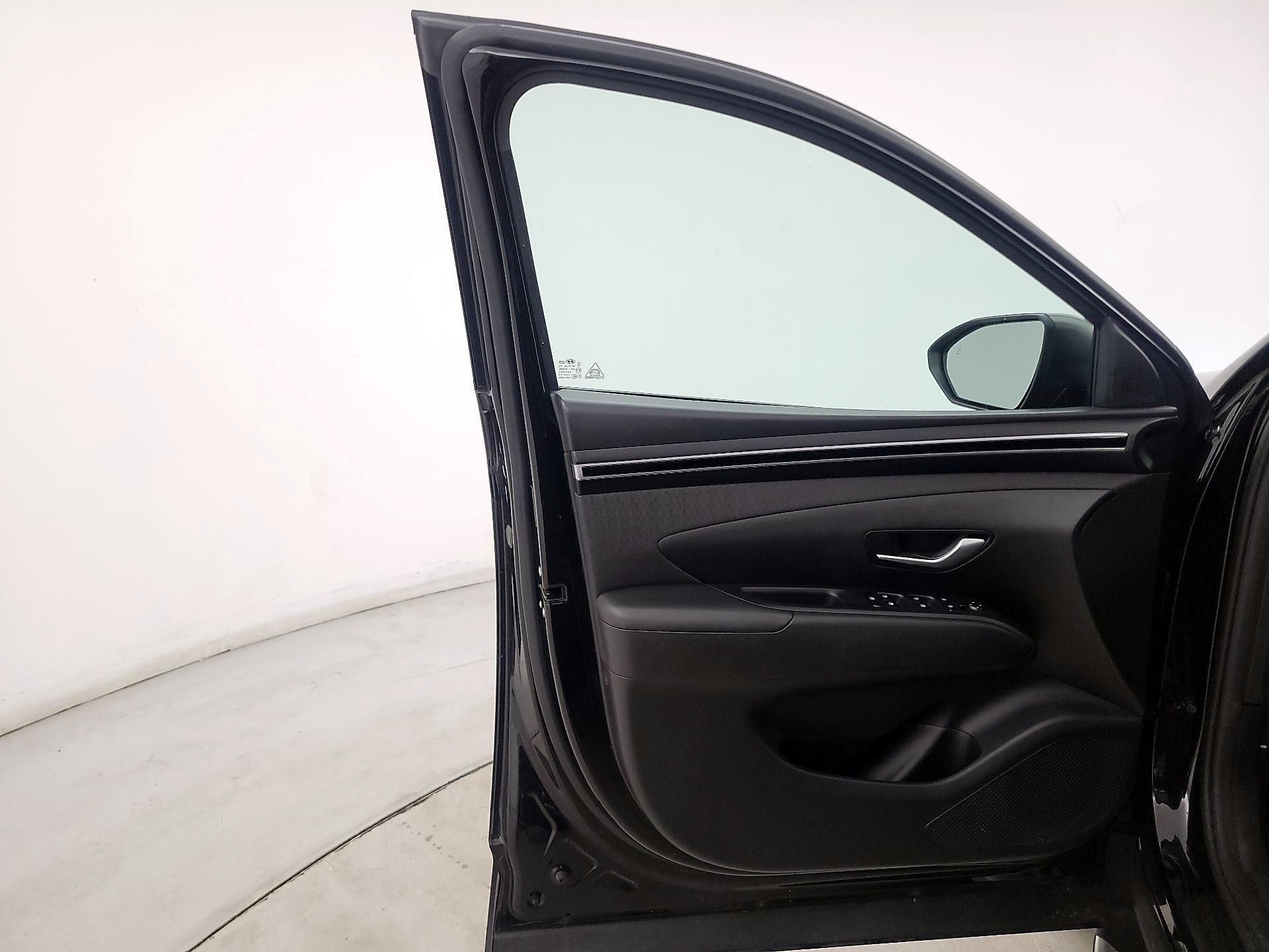 Thumbnail: 2023 Hyundai Tucson - 12