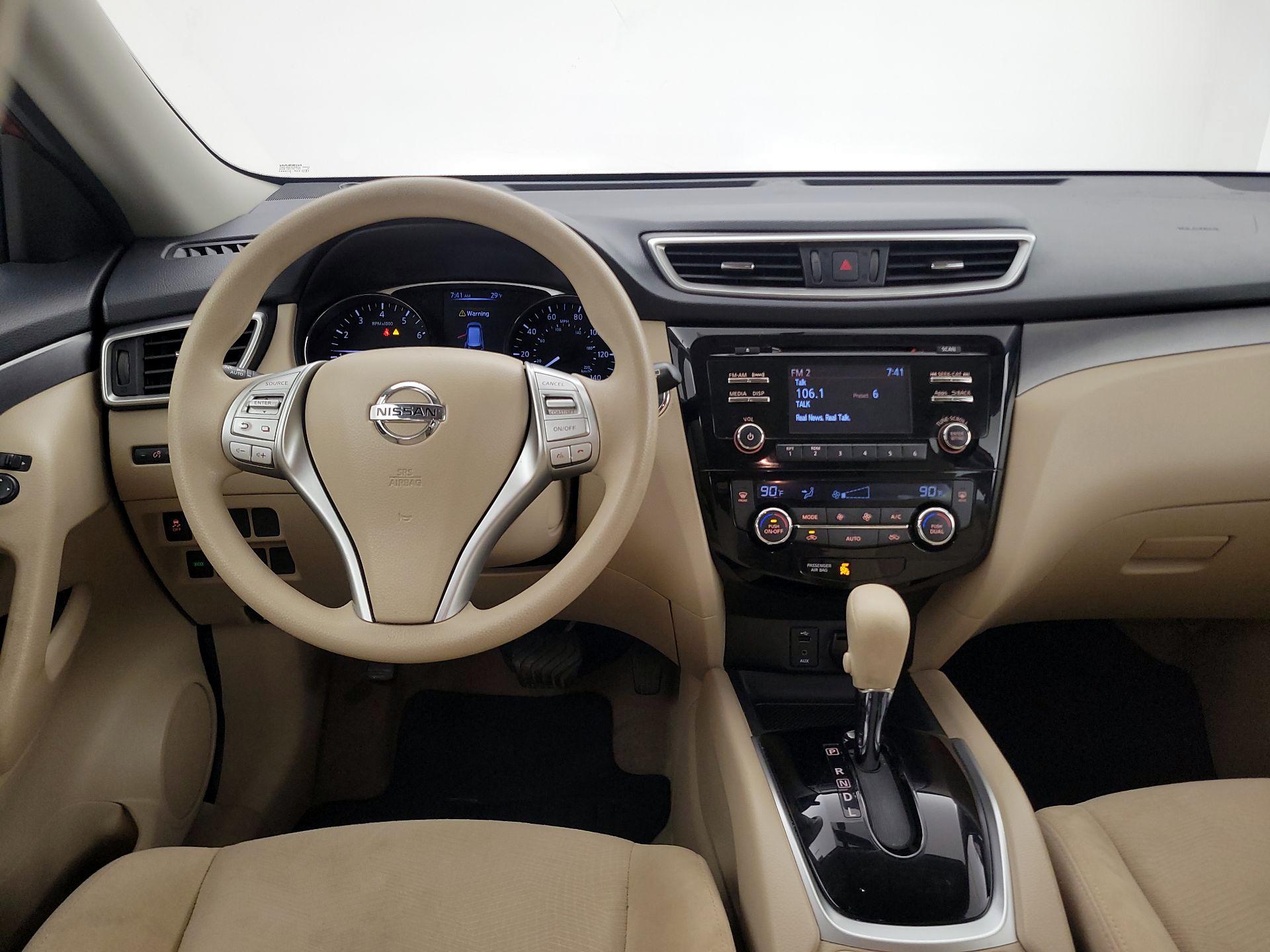 Thumbnail: 2015 Nissan Rogue - 10