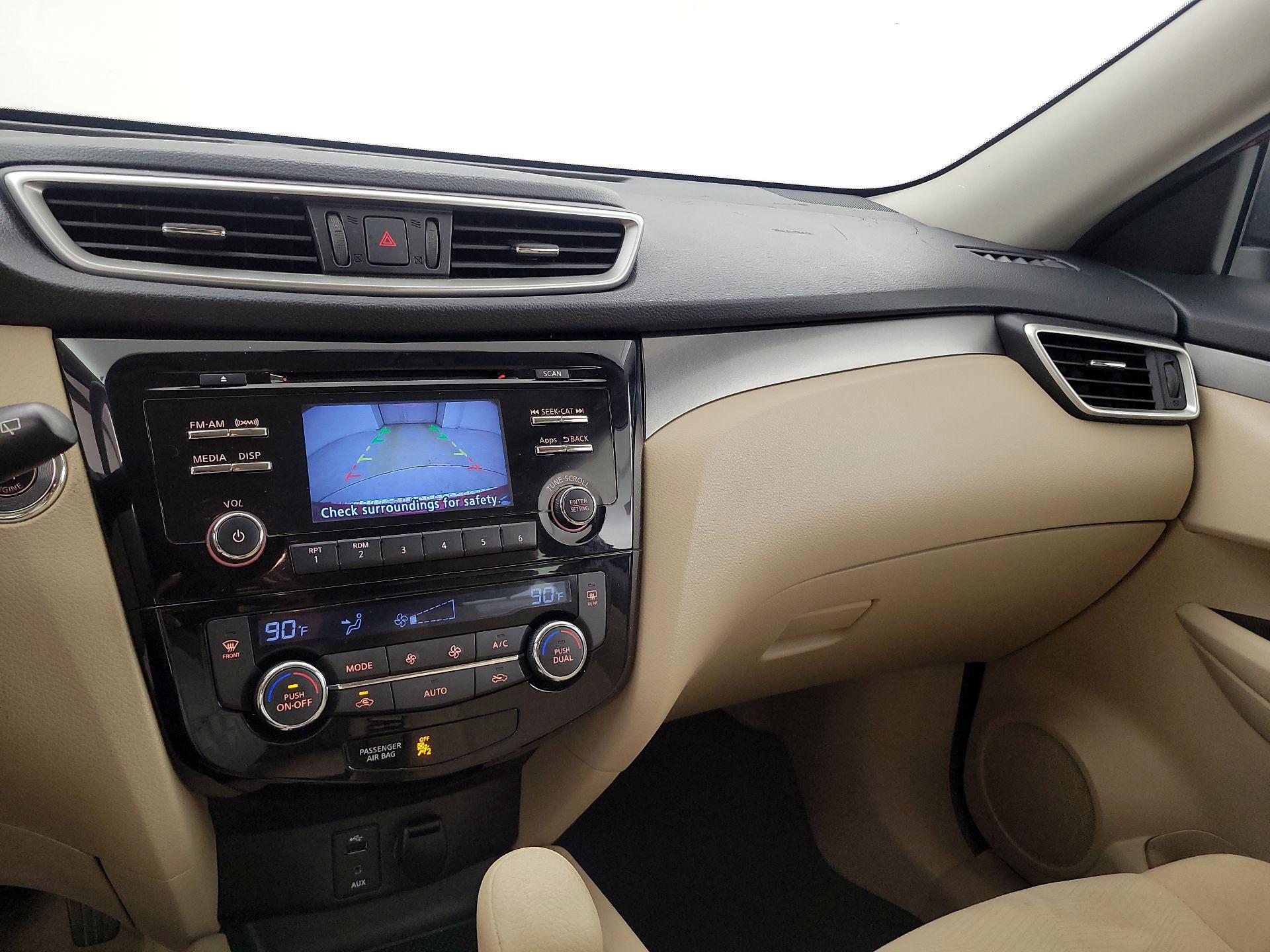 Thumbnail: 2015 Nissan Rogue - 14