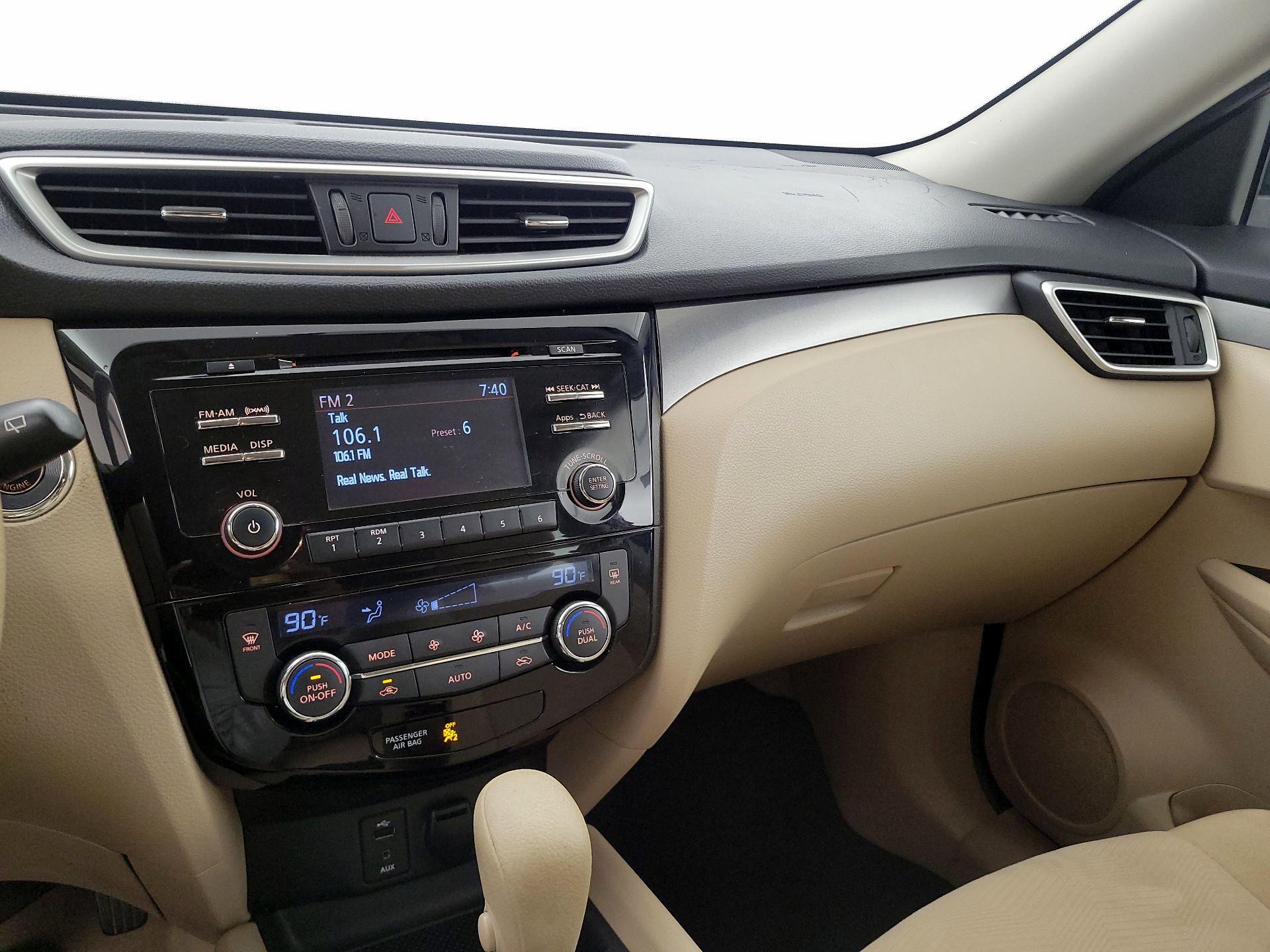 Thumbnail: 2015 Nissan Rogue - 15