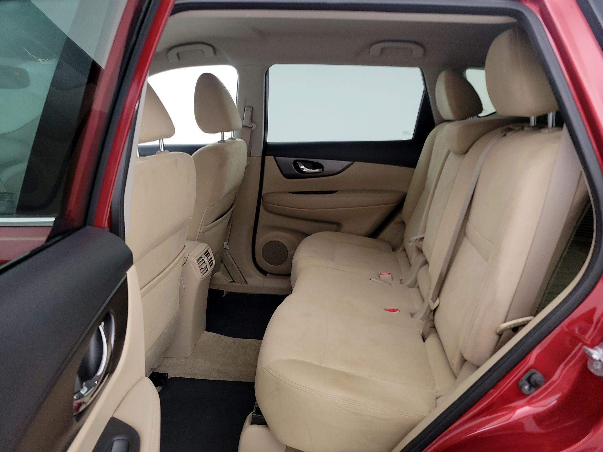 Thumbnail: 2015 Nissan Rogue - 19