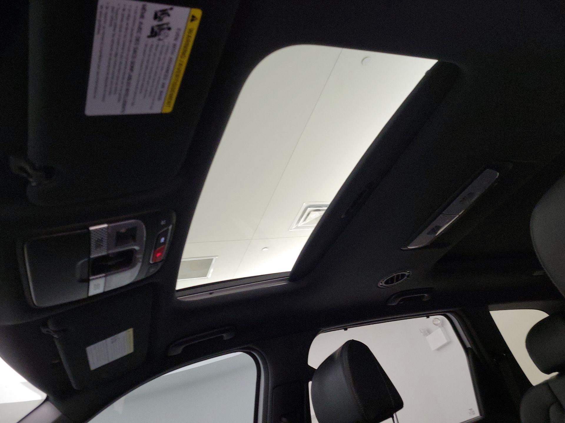 Thumbnail: 2025 Kia Telluride - 19