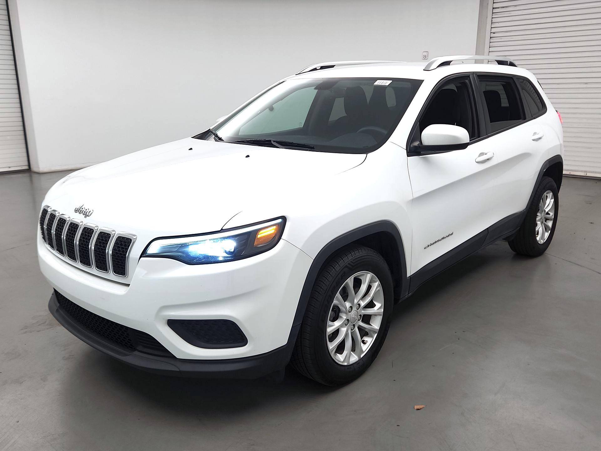 Thumbnail: 2020 Jeep Cherokee - 3