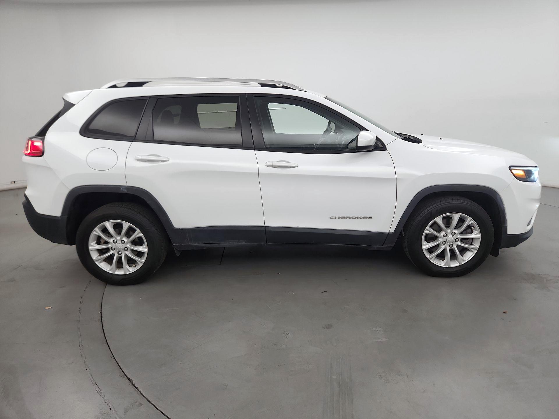 Thumbnail: 2020 Jeep Cherokee - 4