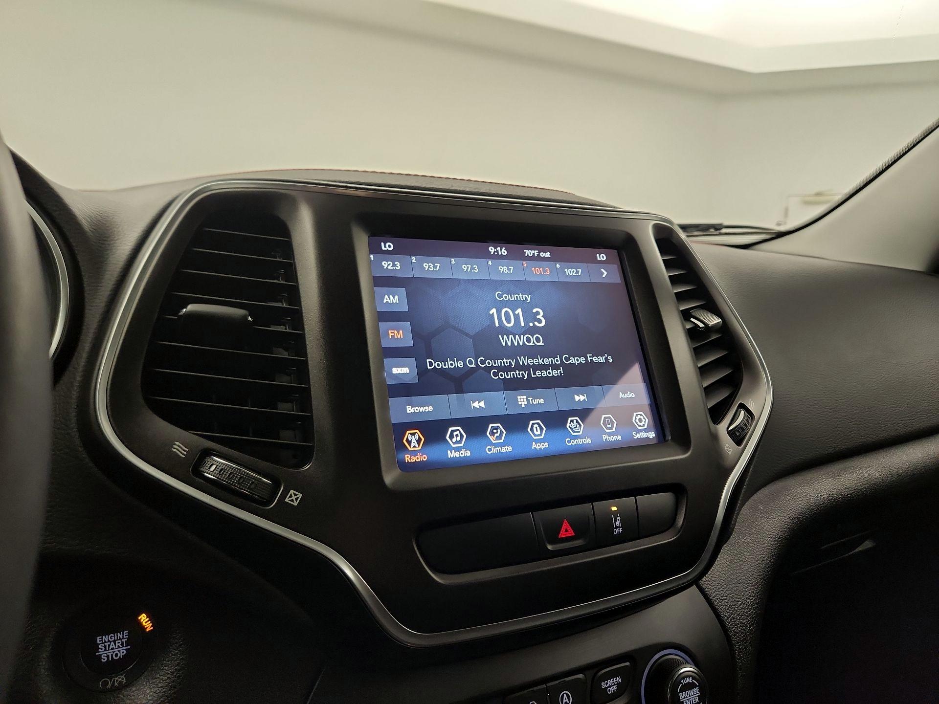 Thumbnail: 2022 Jeep Cherokee - 13