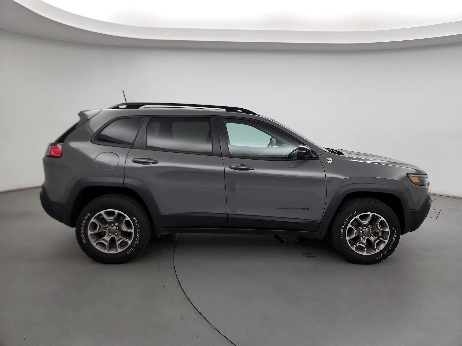 Thumbnail: 2022 Jeep Cherokee - 4