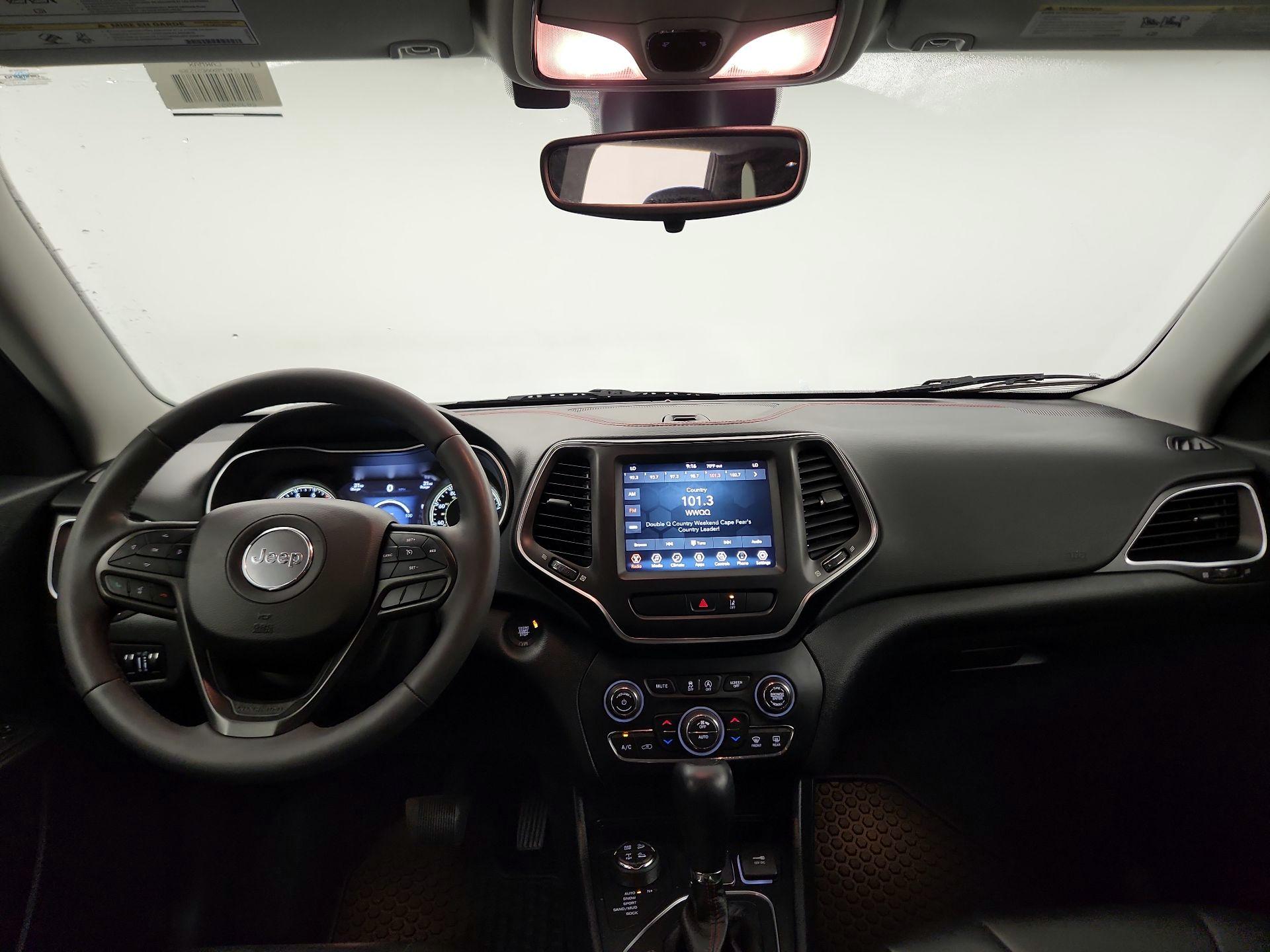 Thumbnail: 2022 Jeep Cherokee - 8