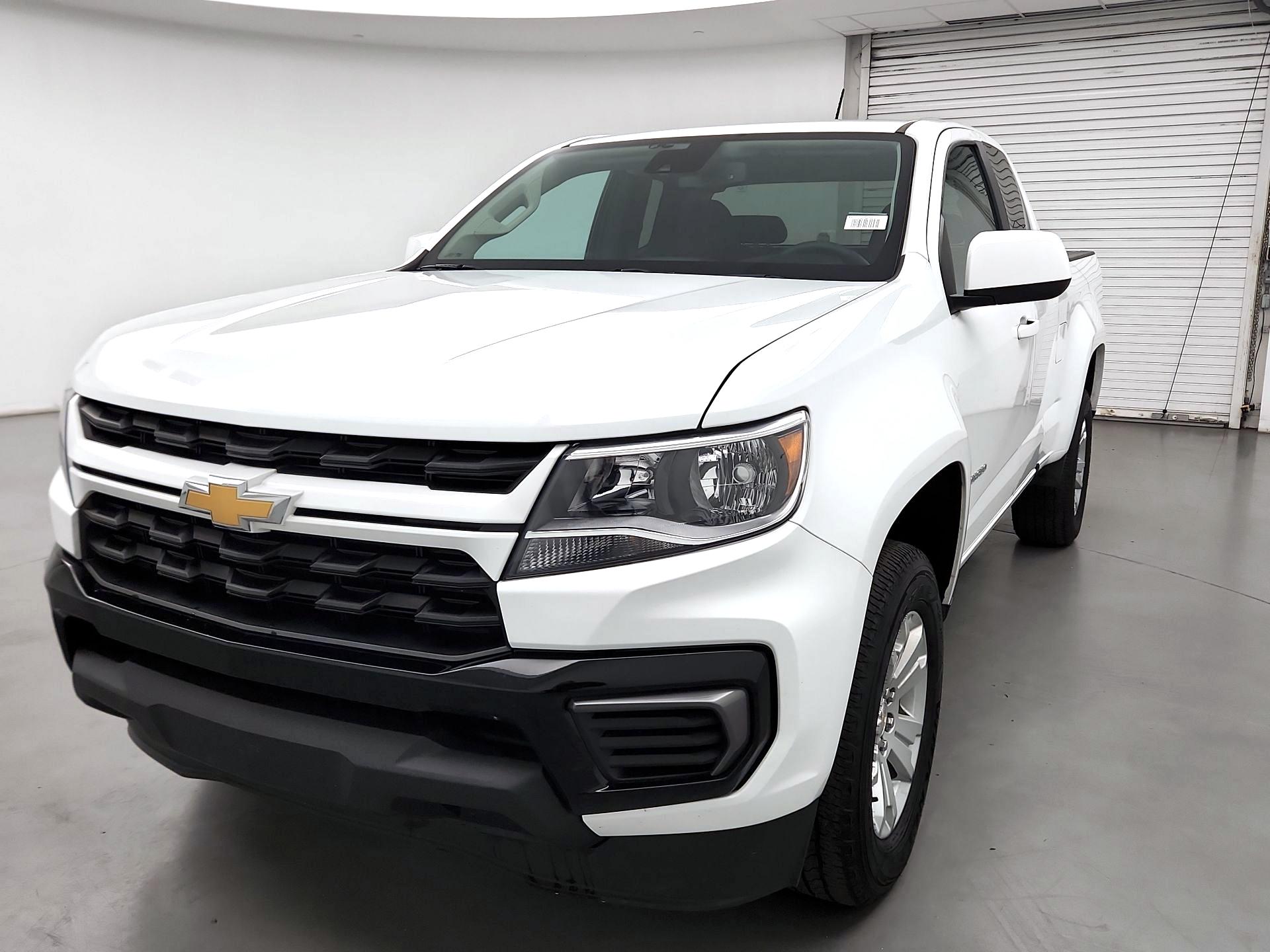 Thumbnail: 2022 Chevrolet Colorado - 3
