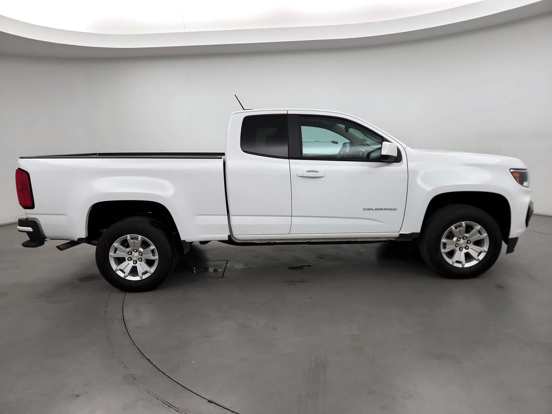 Thumbnail: 2022 Chevrolet Colorado - 4