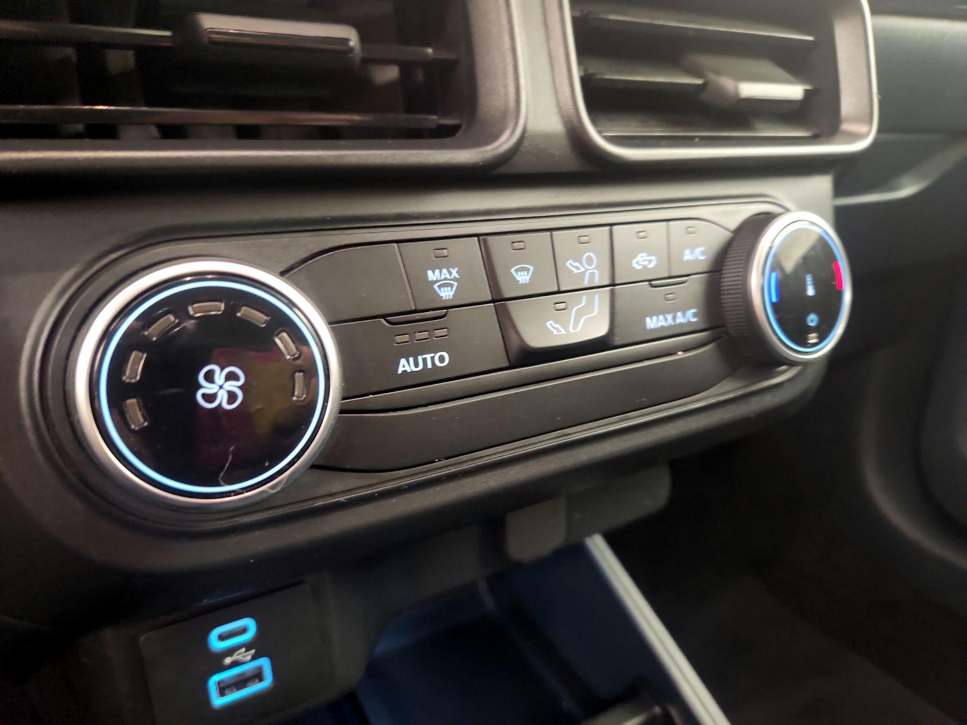 Thumbnail: 2022 Ford Maverick - 14