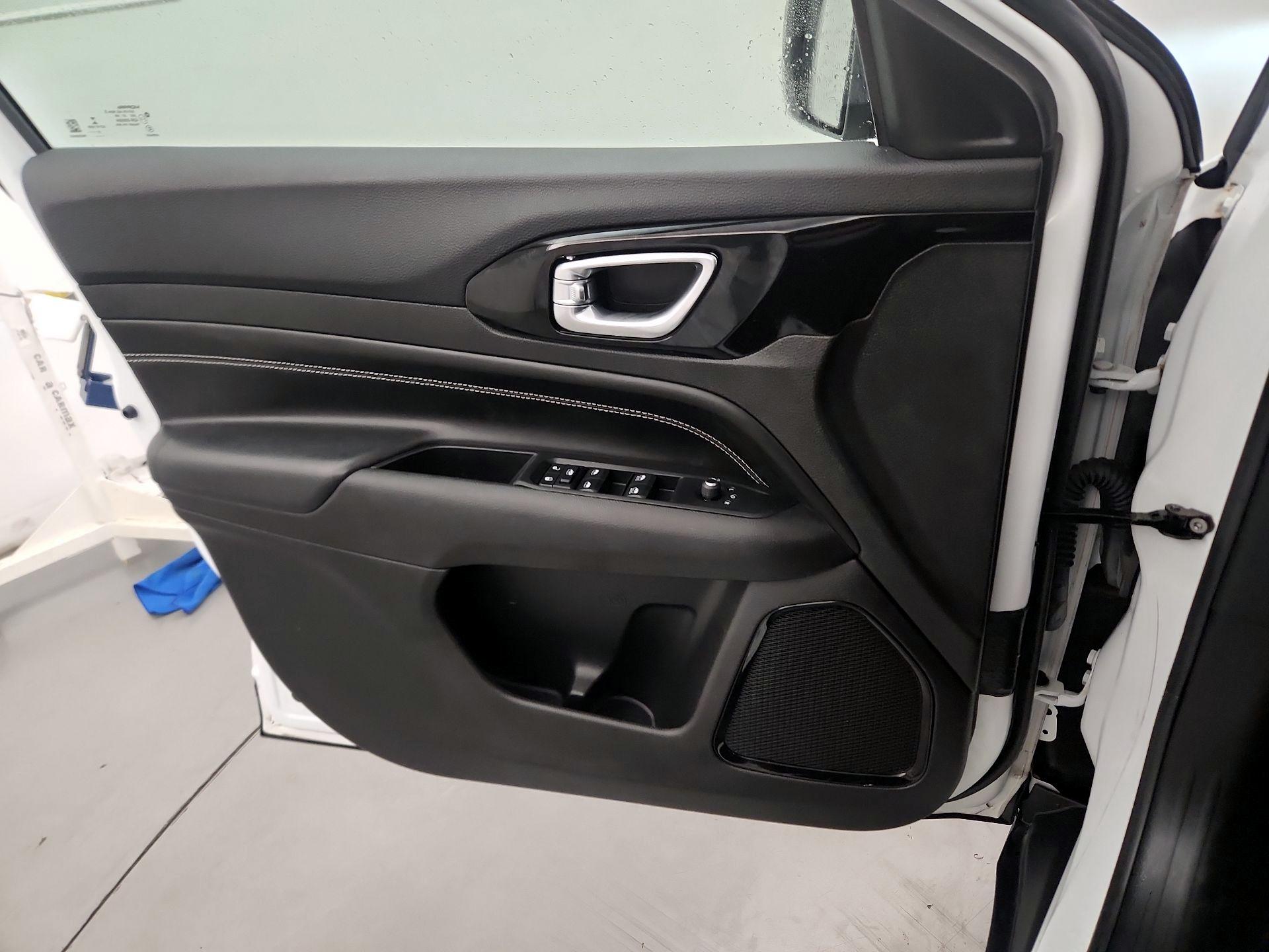 Thumbnail: 2022 Jeep Compass - 10