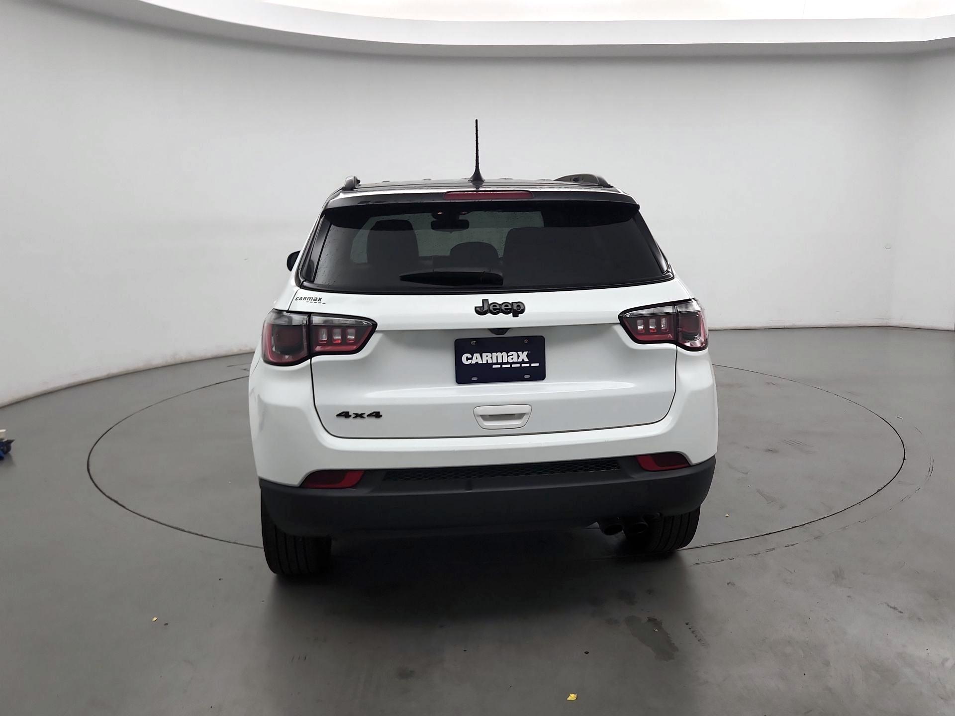 Thumbnail: 2022 Jeep Compass - 6