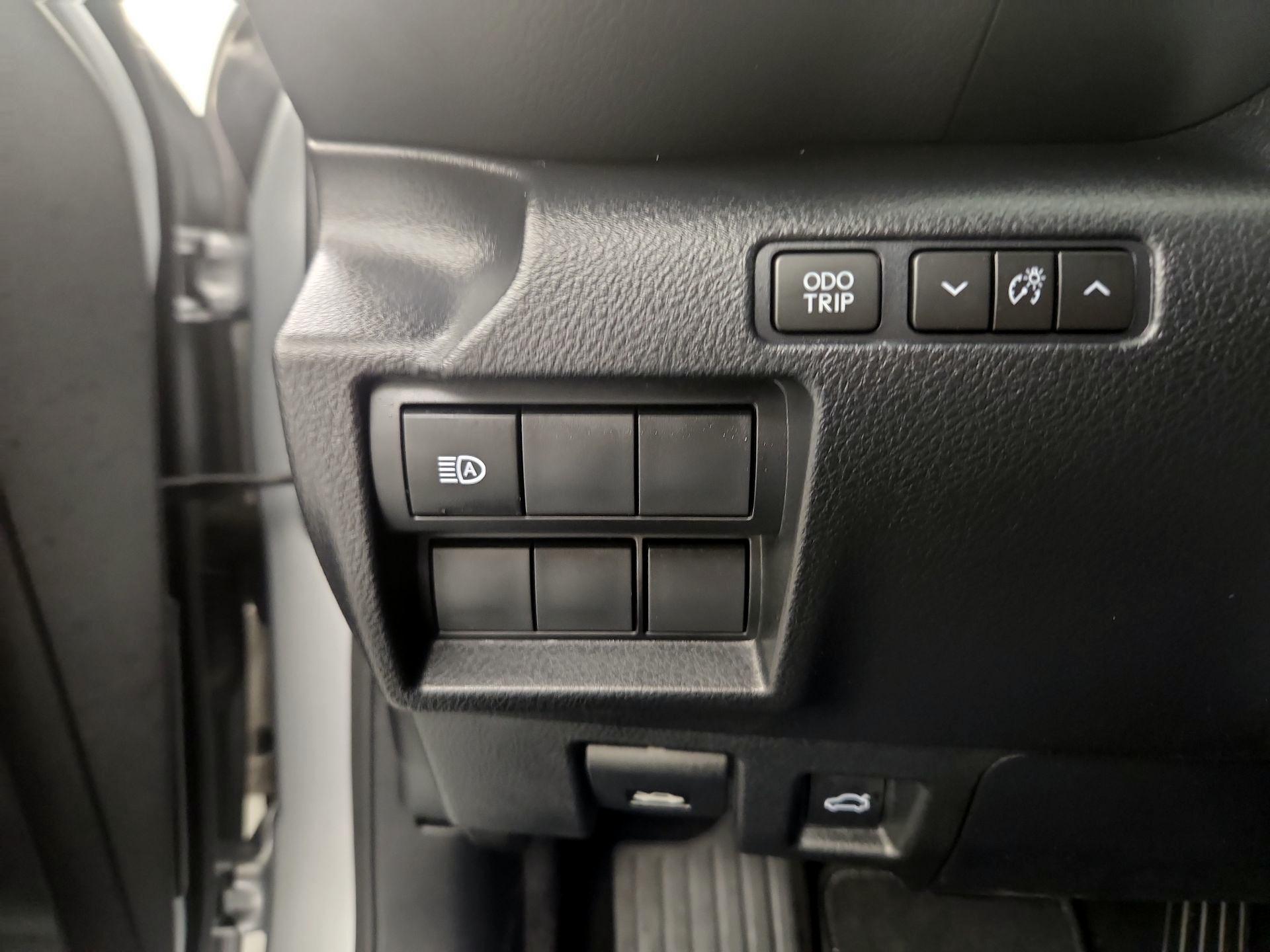 Thumbnail: 2021 Lexus IS - 11