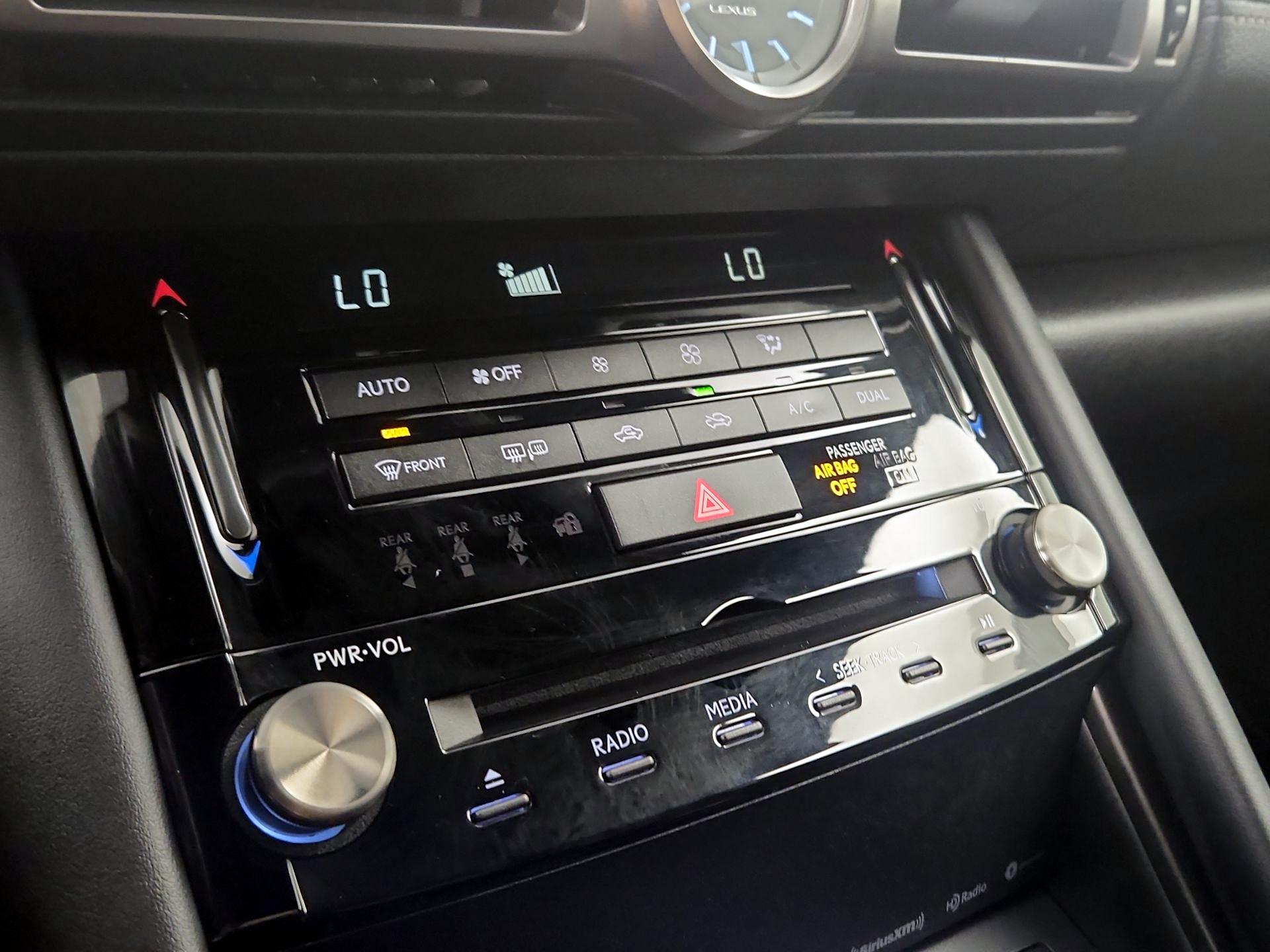 Thumbnail: 2021 Lexus IS - 14