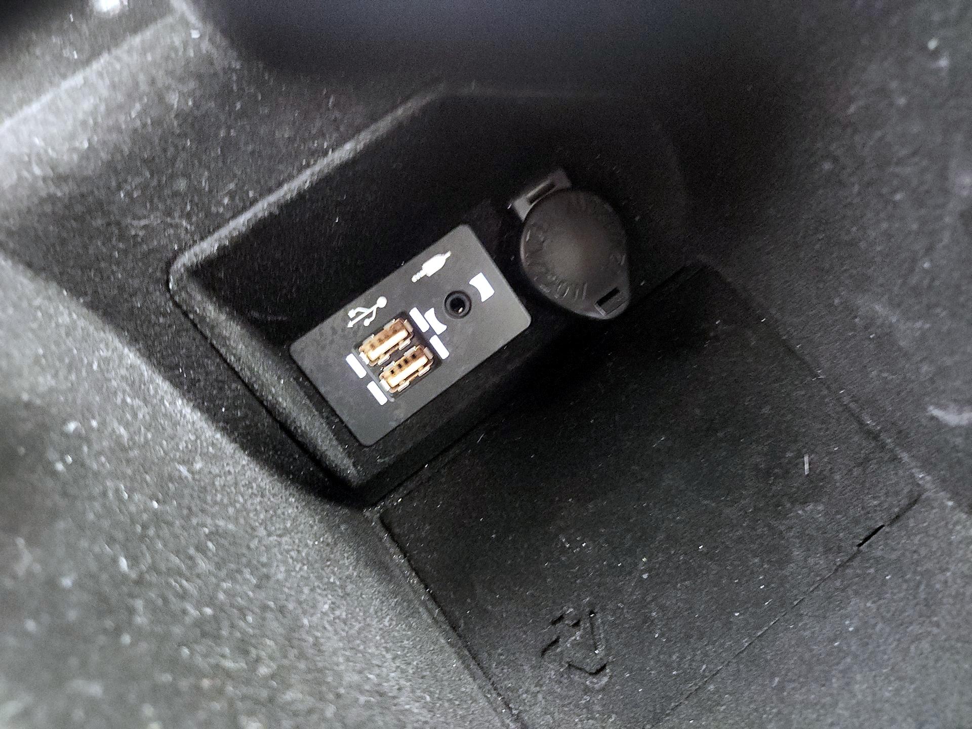 Thumbnail: 2021 Lexus IS - 16