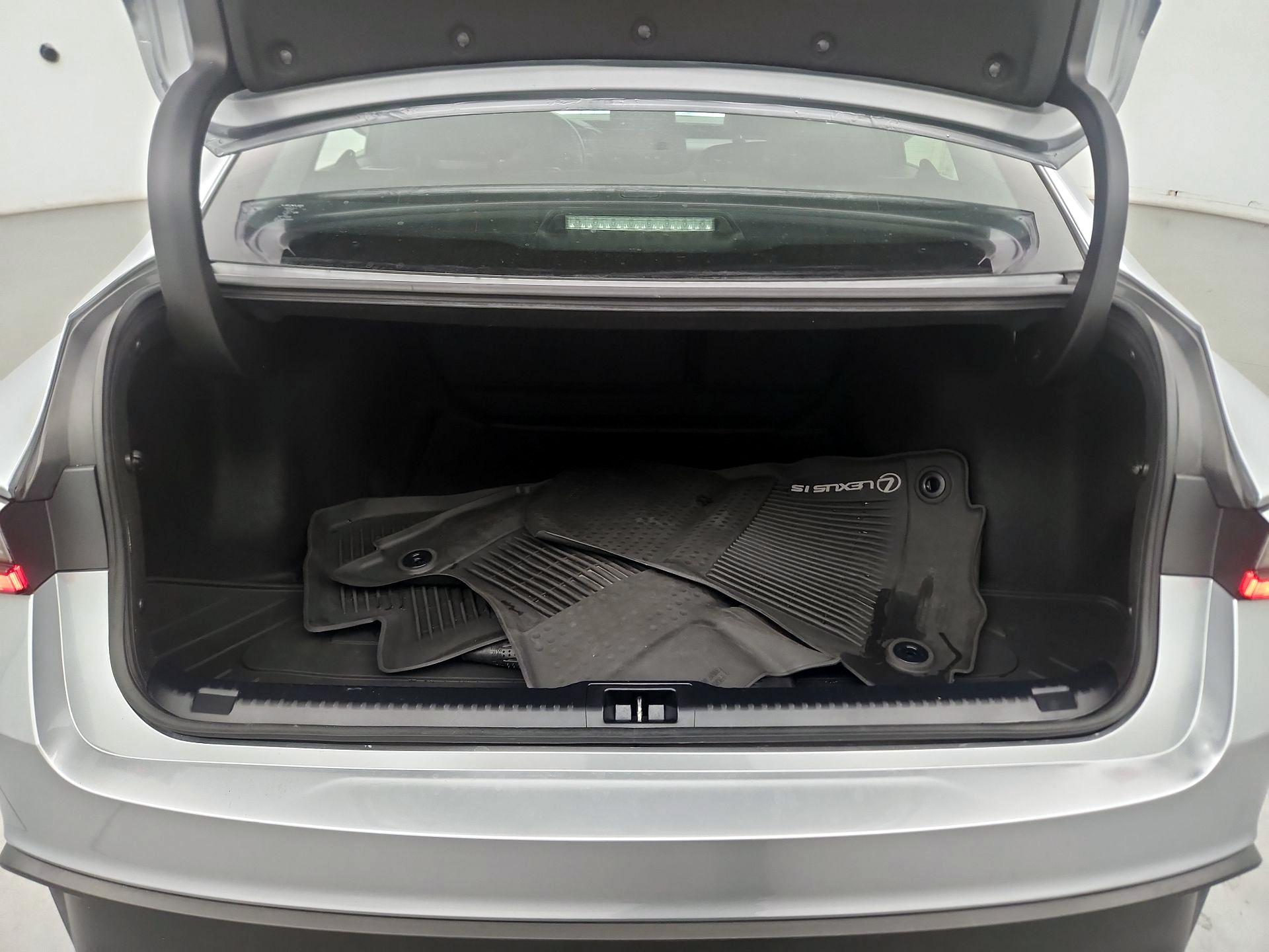 Thumbnail: 2021 Lexus IS - 18