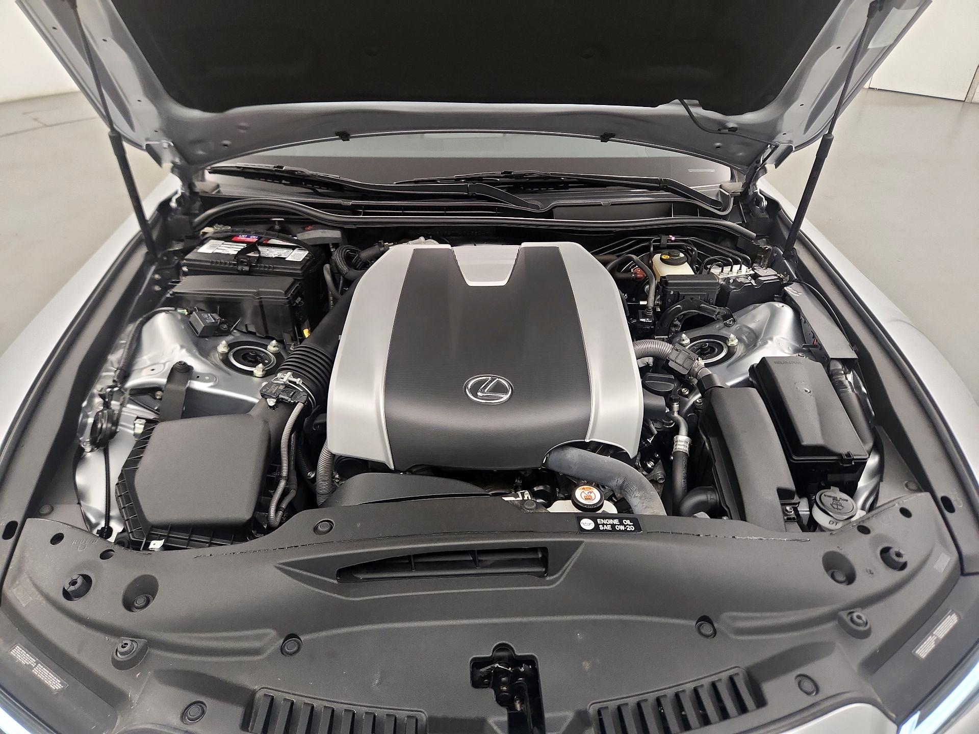 Thumbnail: 2021 Lexus IS - 19