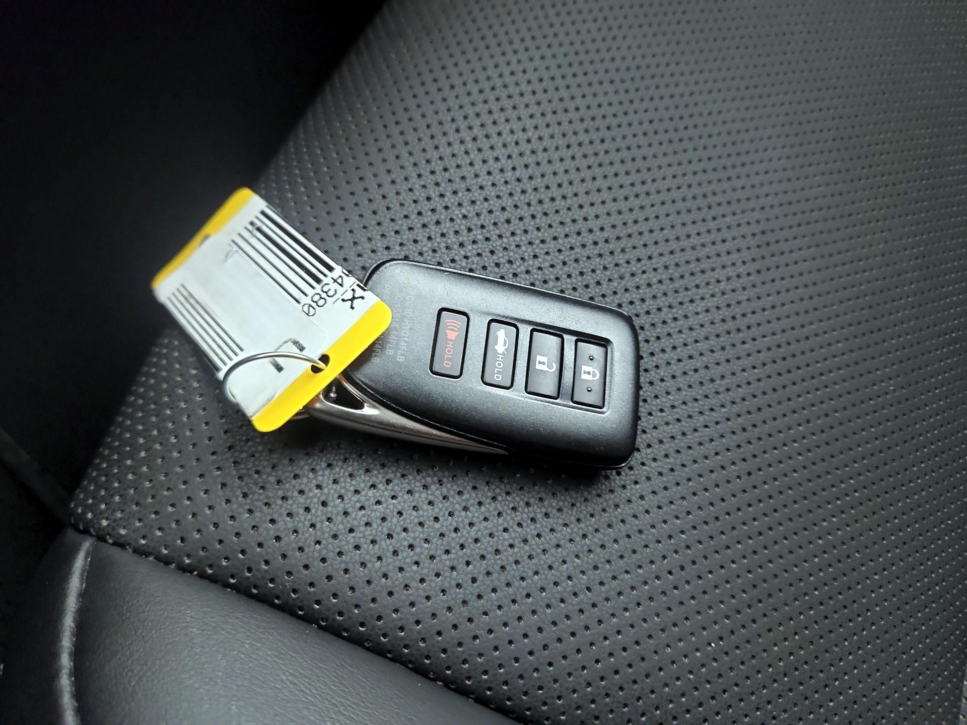 Thumbnail: 2021 Lexus IS - 20