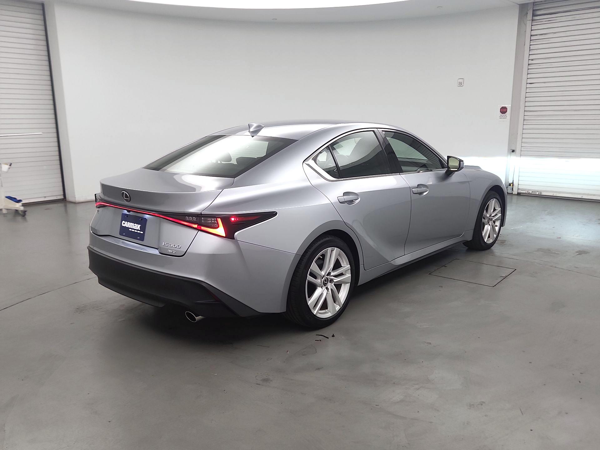 Thumbnail: 2021 Lexus IS - 5