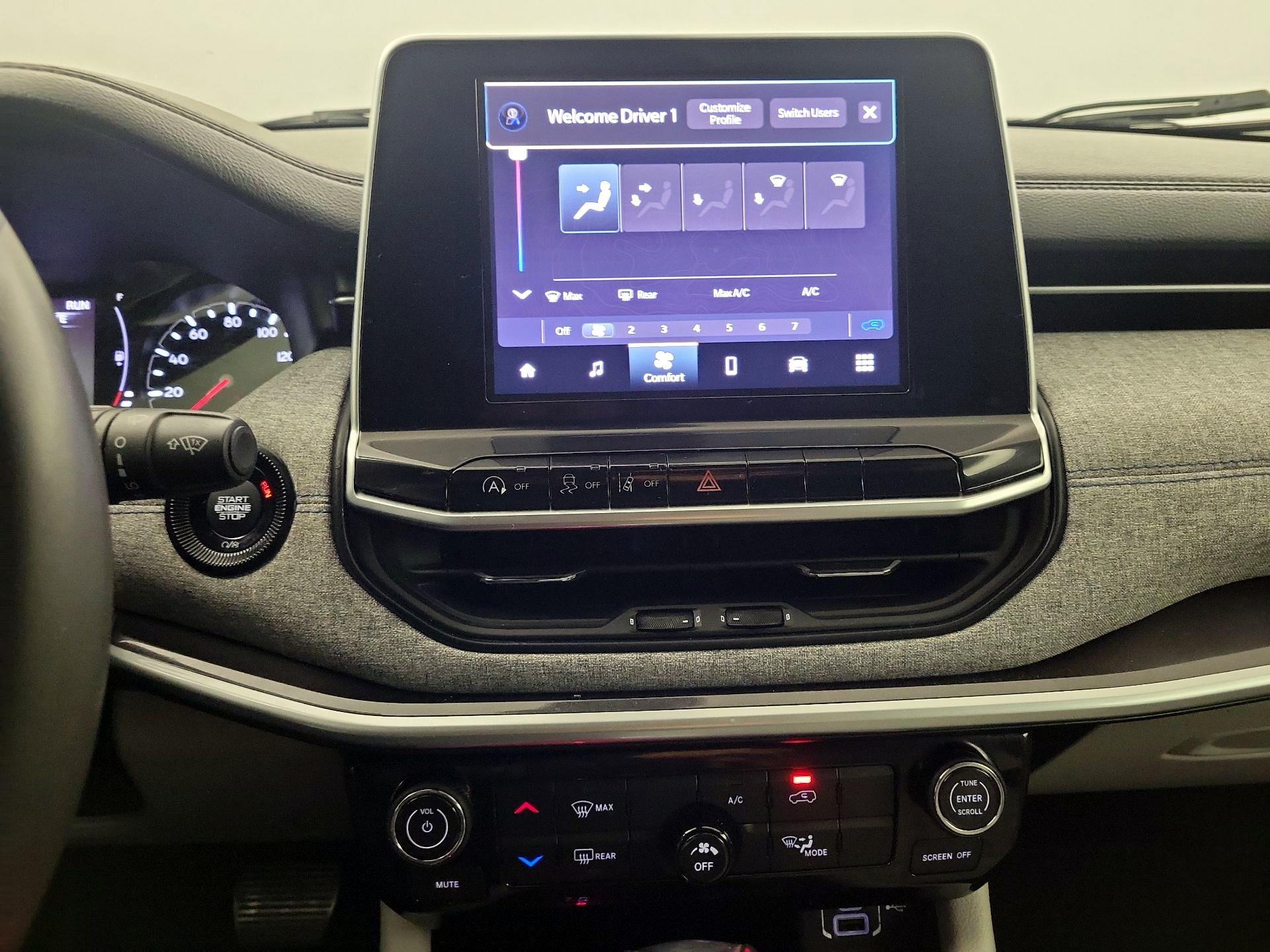 Thumbnail: 2022 Jeep Compass - 14