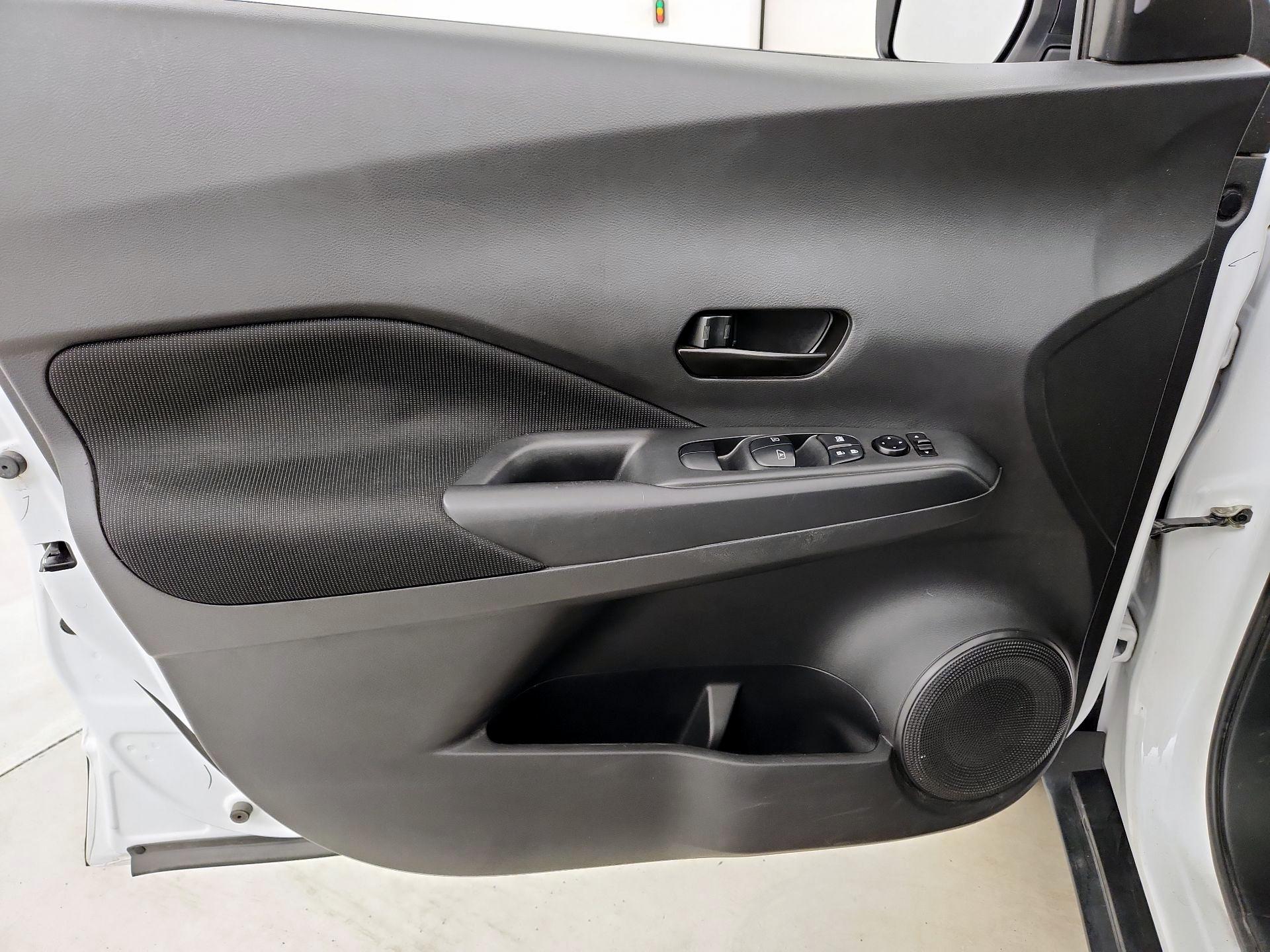 Thumbnail: 2022 Nissan Kicks - 12