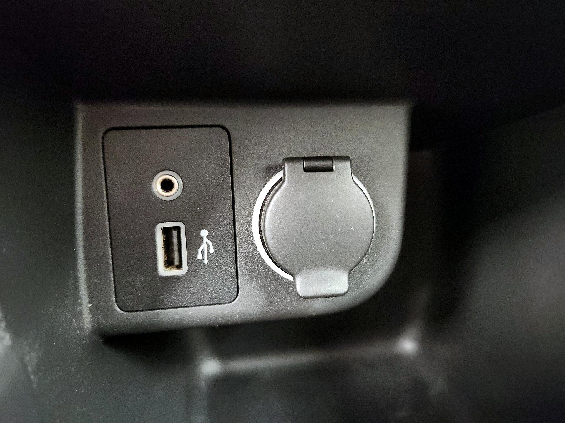 Thumbnail: 2022 Nissan Kicks - 18