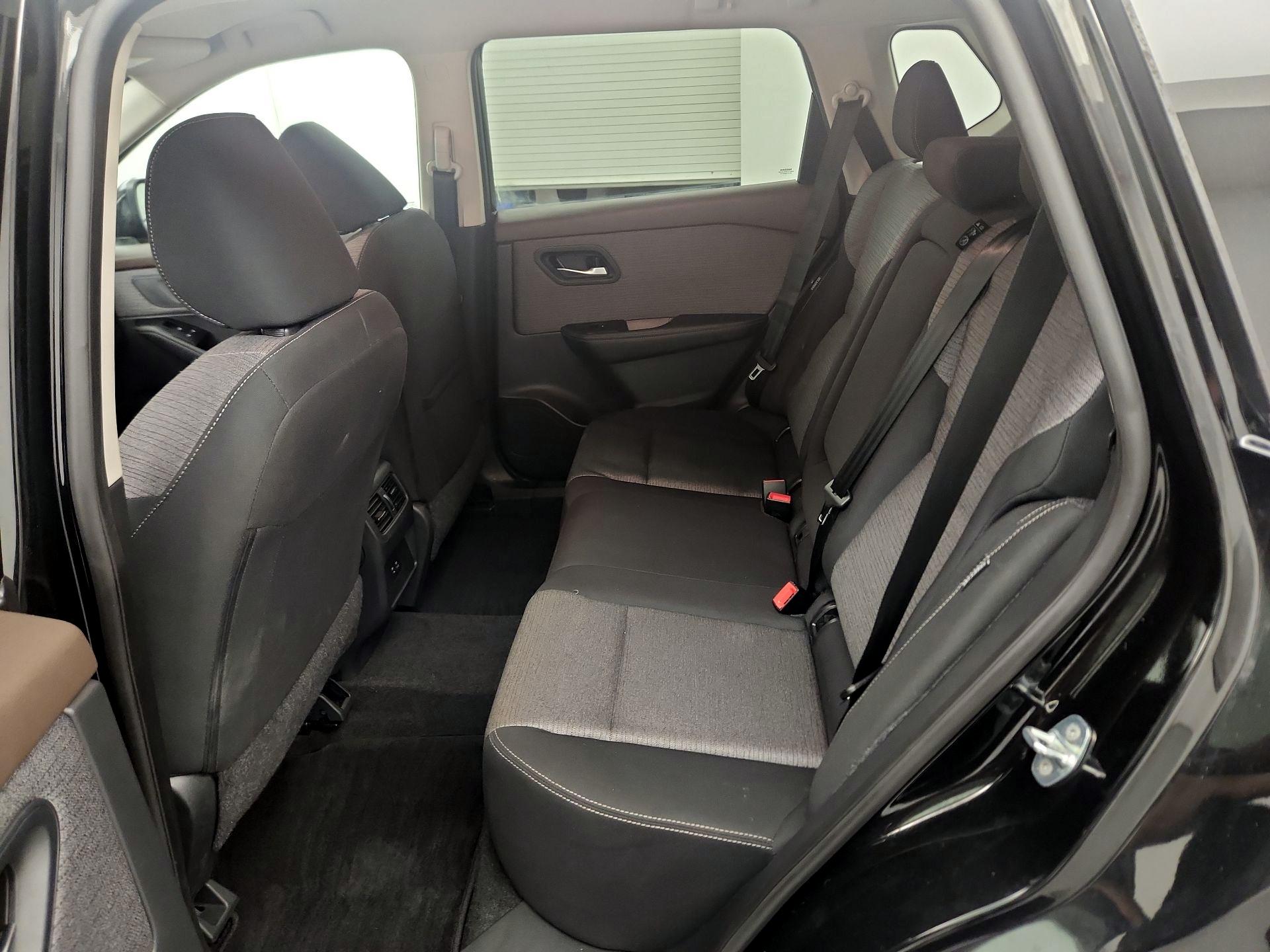 Thumbnail: 2023 Nissan Rogue - 17