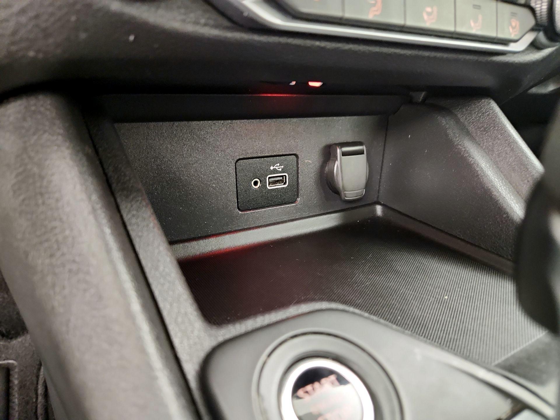 Thumbnail: 2021 Nissan Sentra - 18