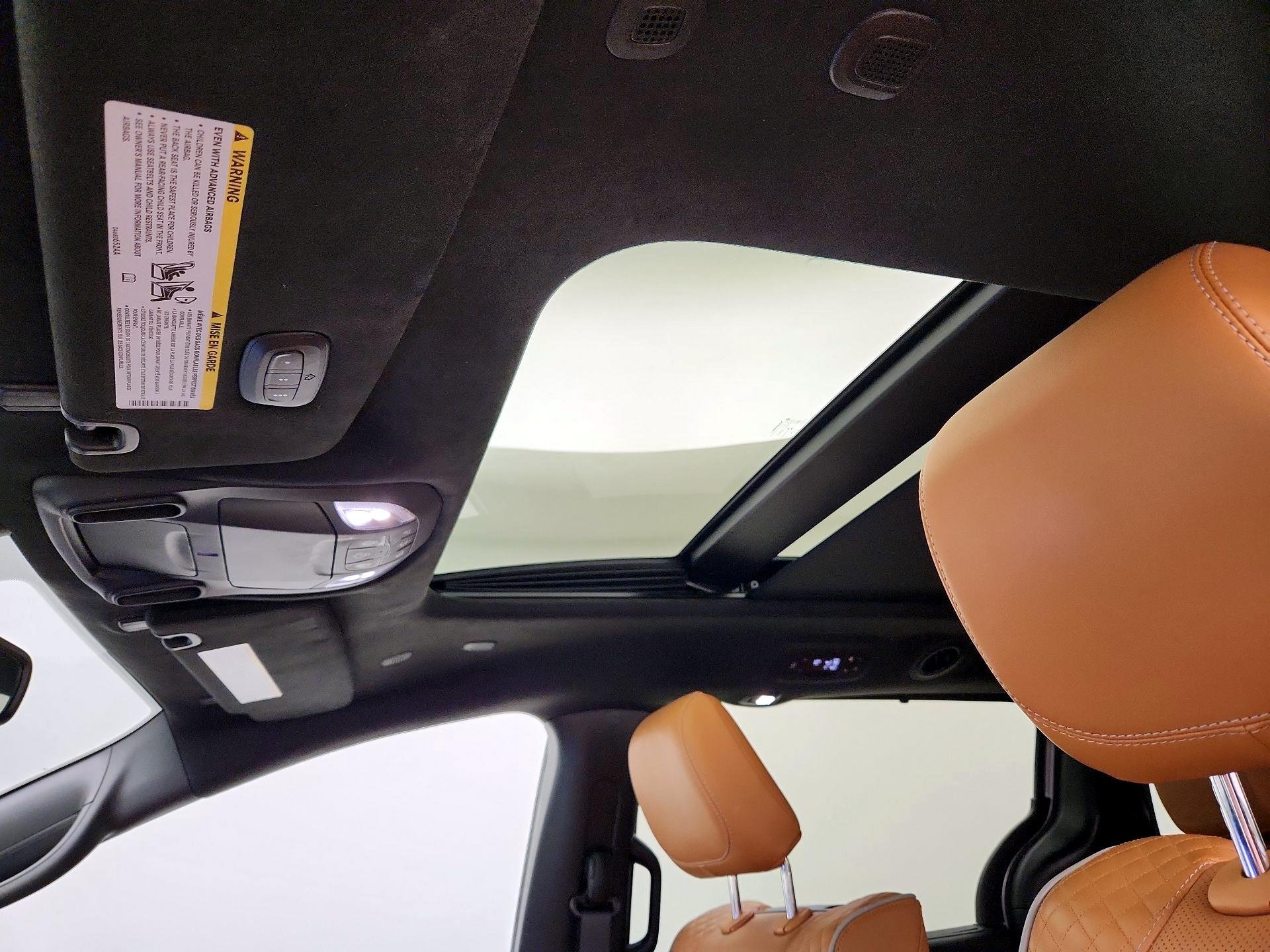 Thumbnail: 2023 Chrysler Pacifica - 20