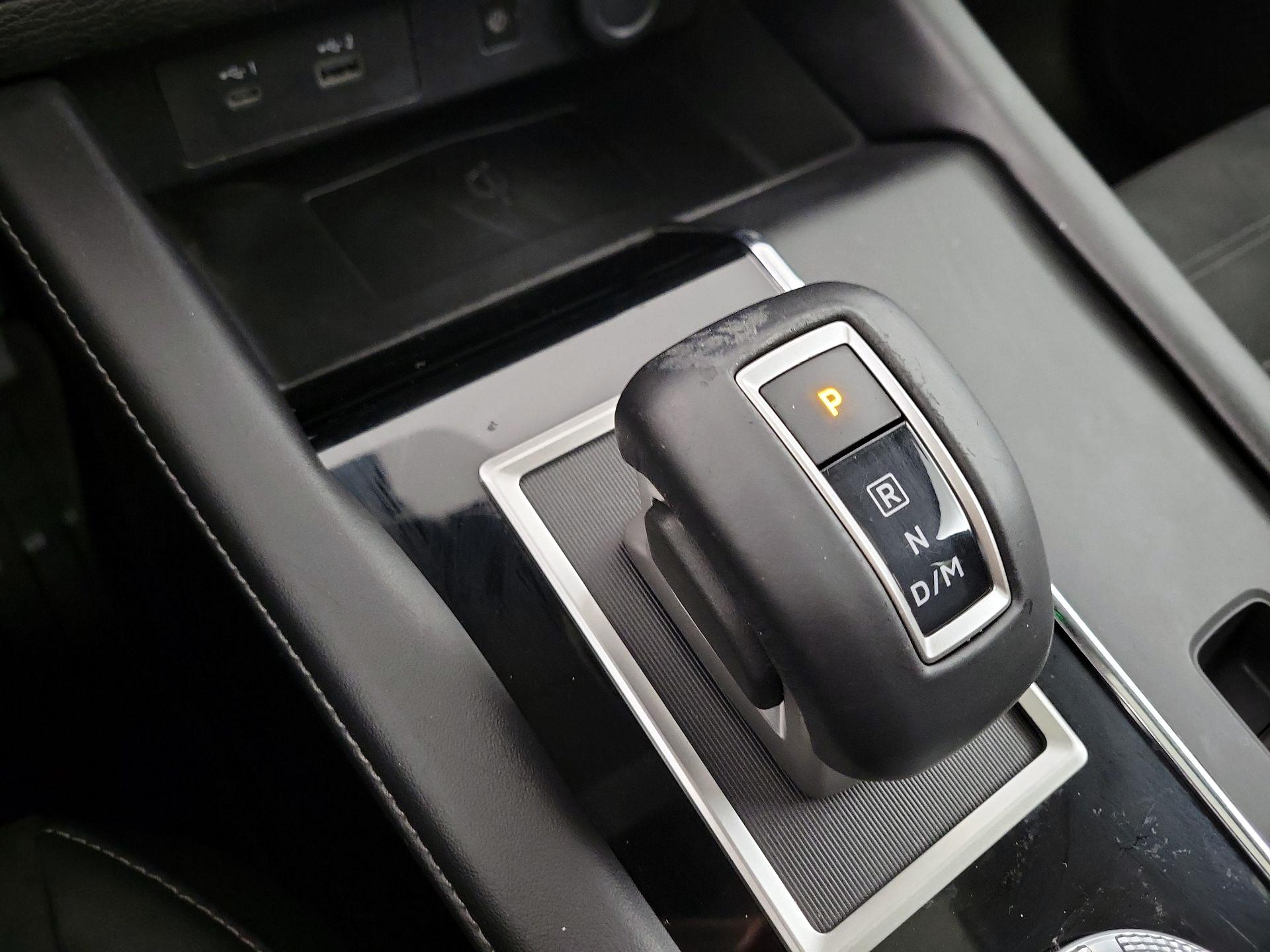 Thumbnail: 2022 Mitsubishi Outlander - 16