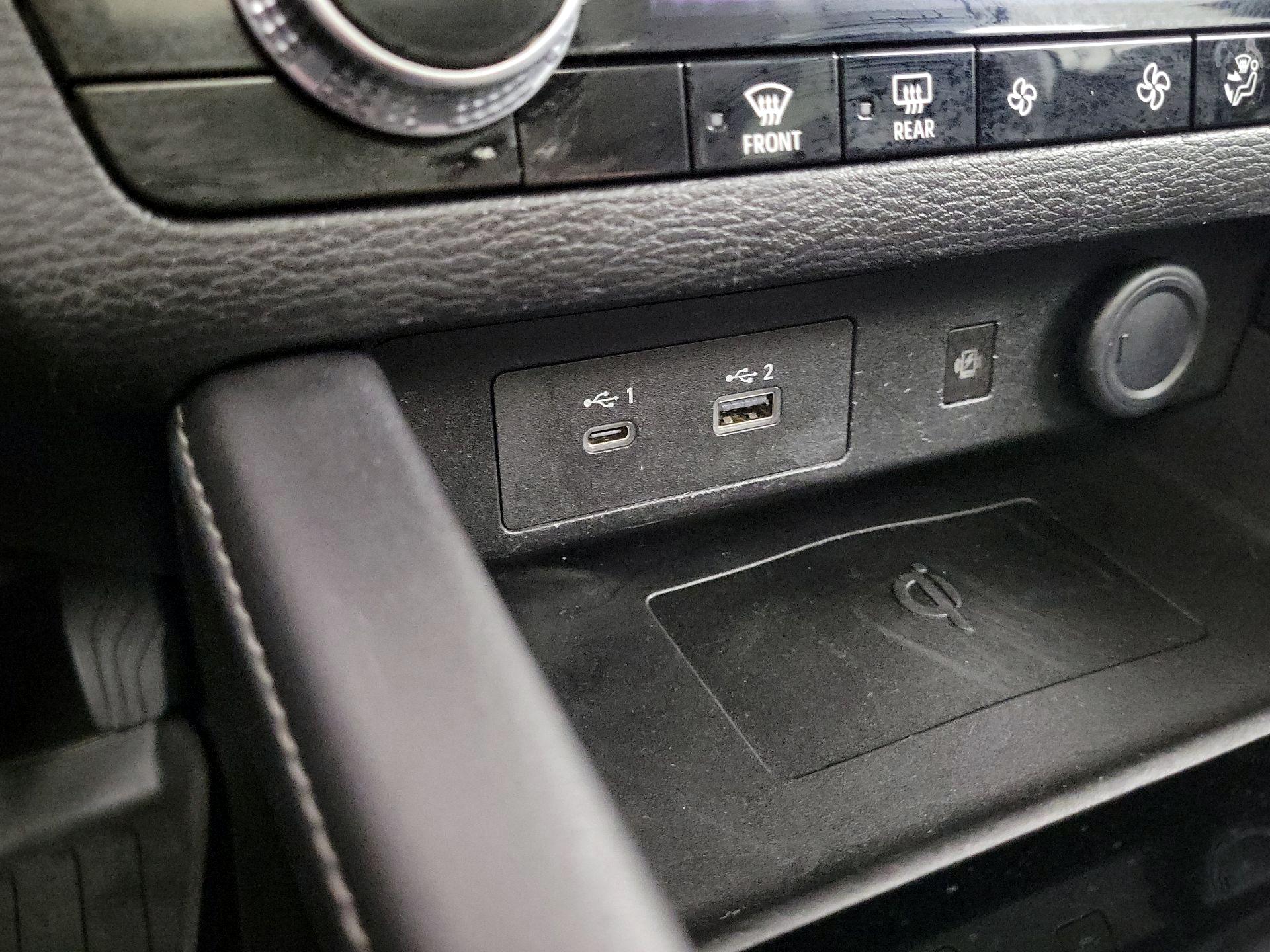 Thumbnail: 2022 Mitsubishi Outlander - 17