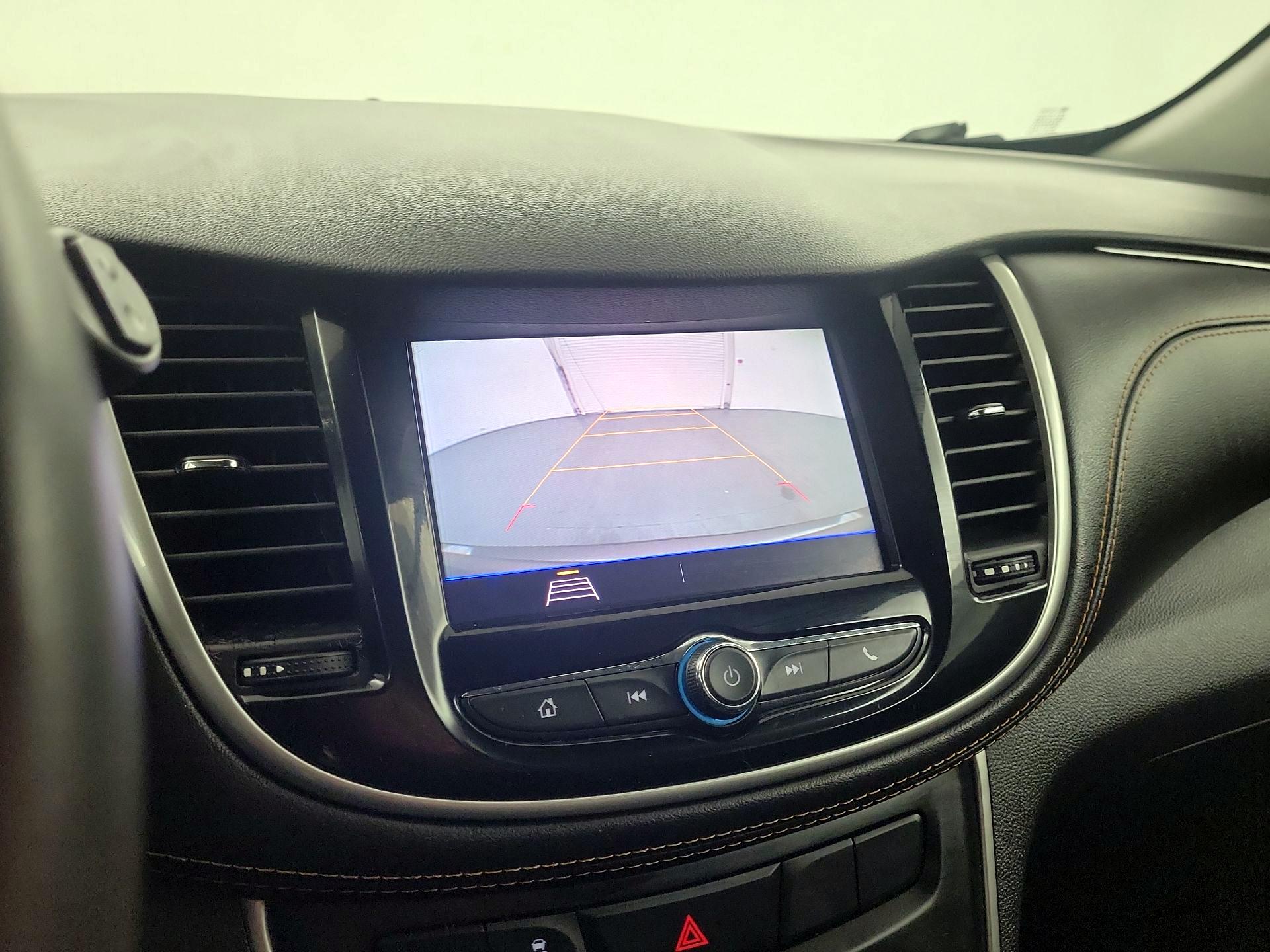 Thumbnail: 2021 Chevrolet Trax - 12