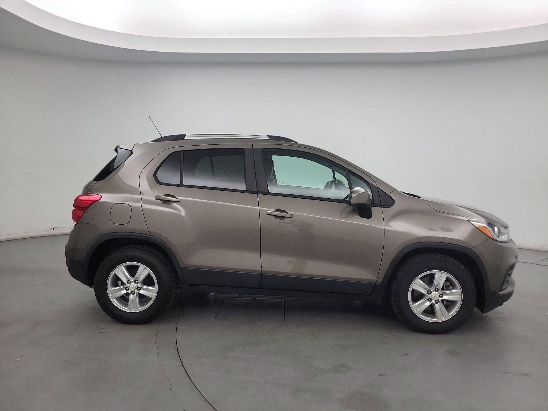 Thumbnail: 2021 Chevrolet Trax - 4