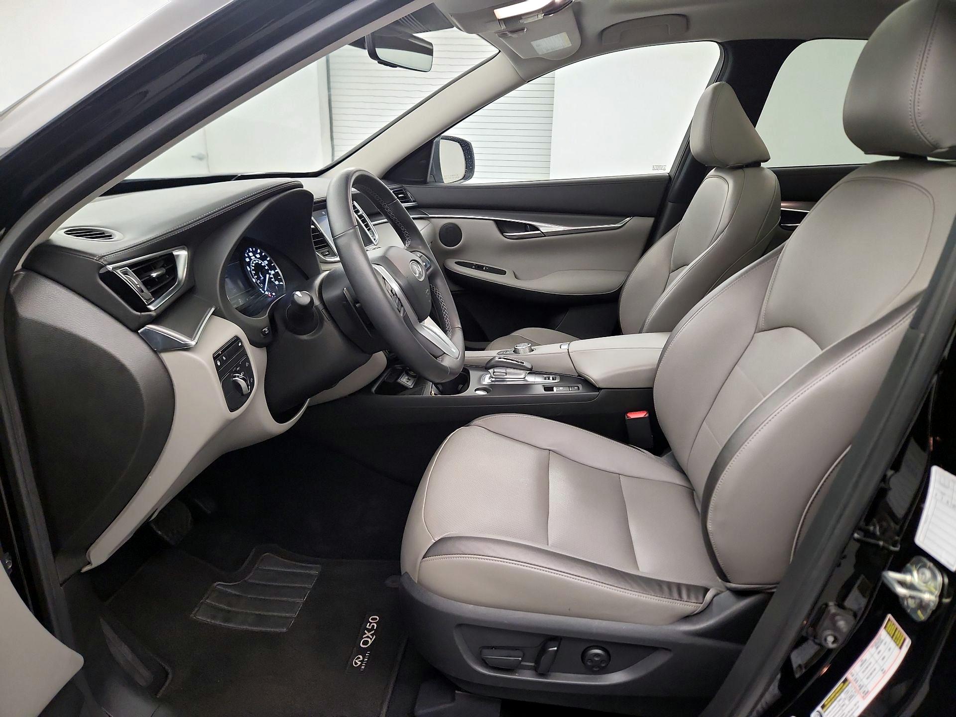 Thumbnail: 2024 INFINITI QX50 - 9