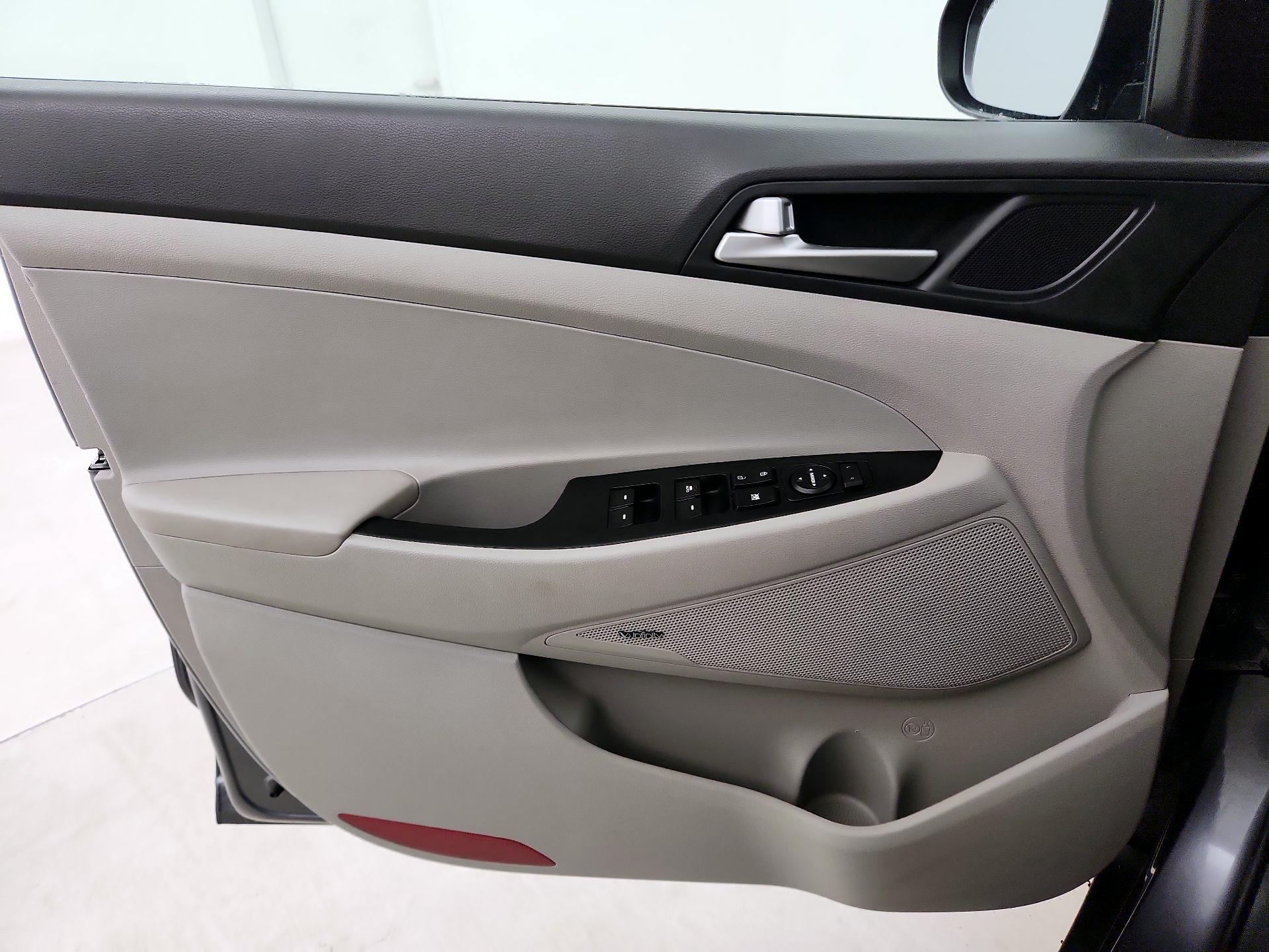 Thumbnail: 2021 Hyundai Tucson - 12