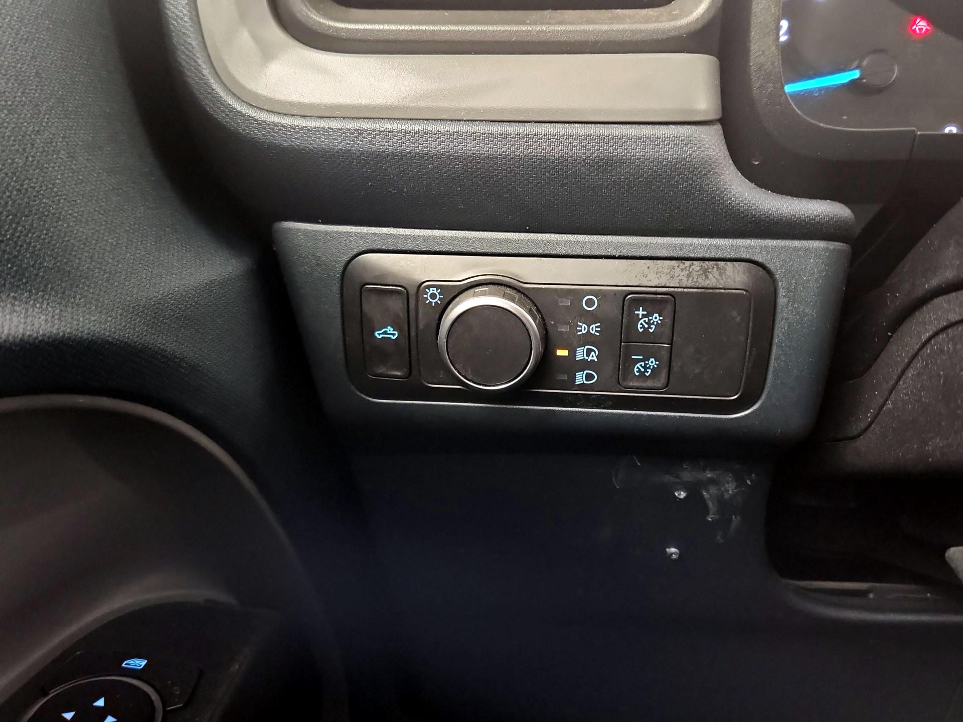 Thumbnail: 2022 Ford Maverick - 11