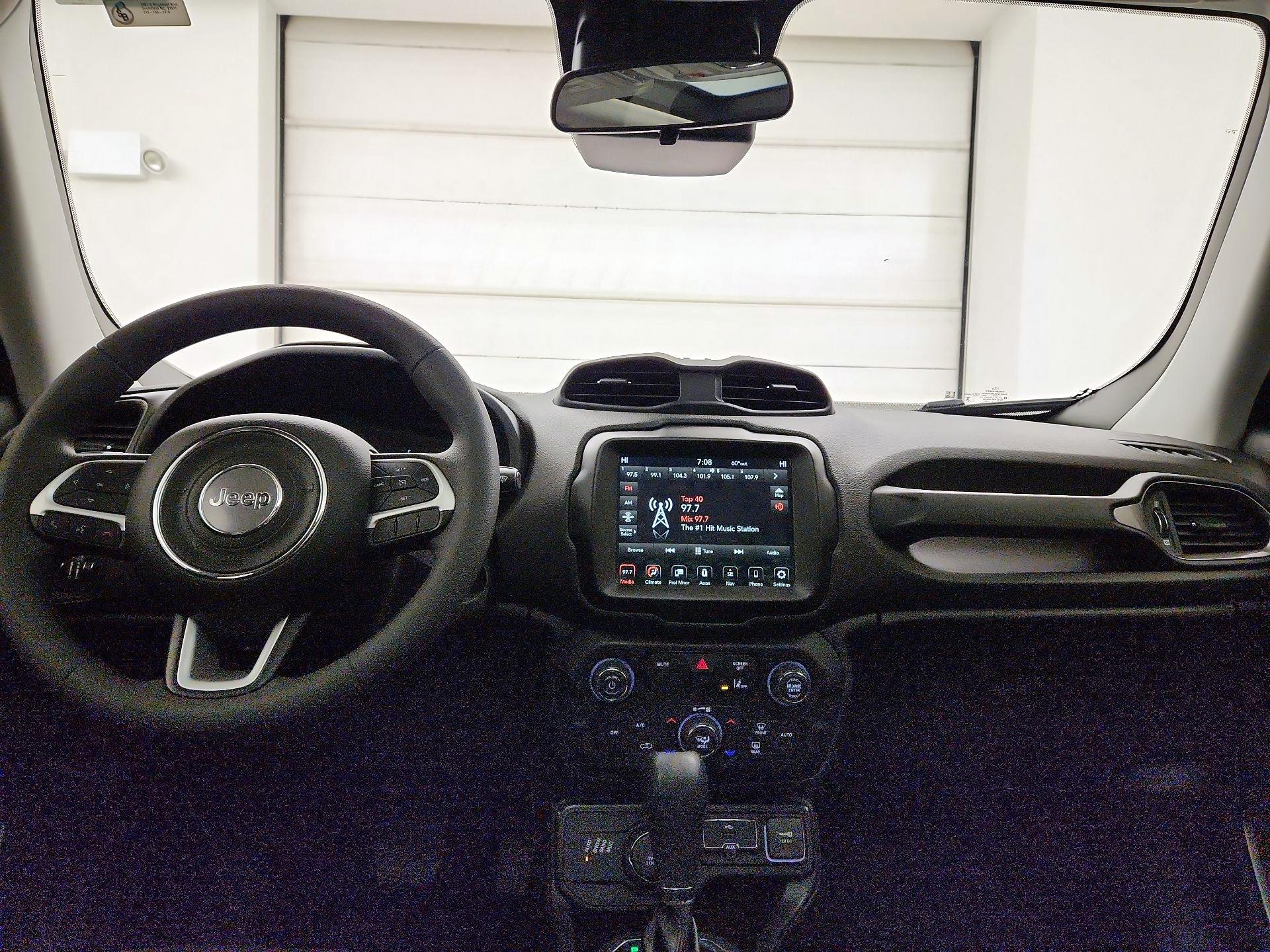 Thumbnail: 2023 Jeep Renegade - 9