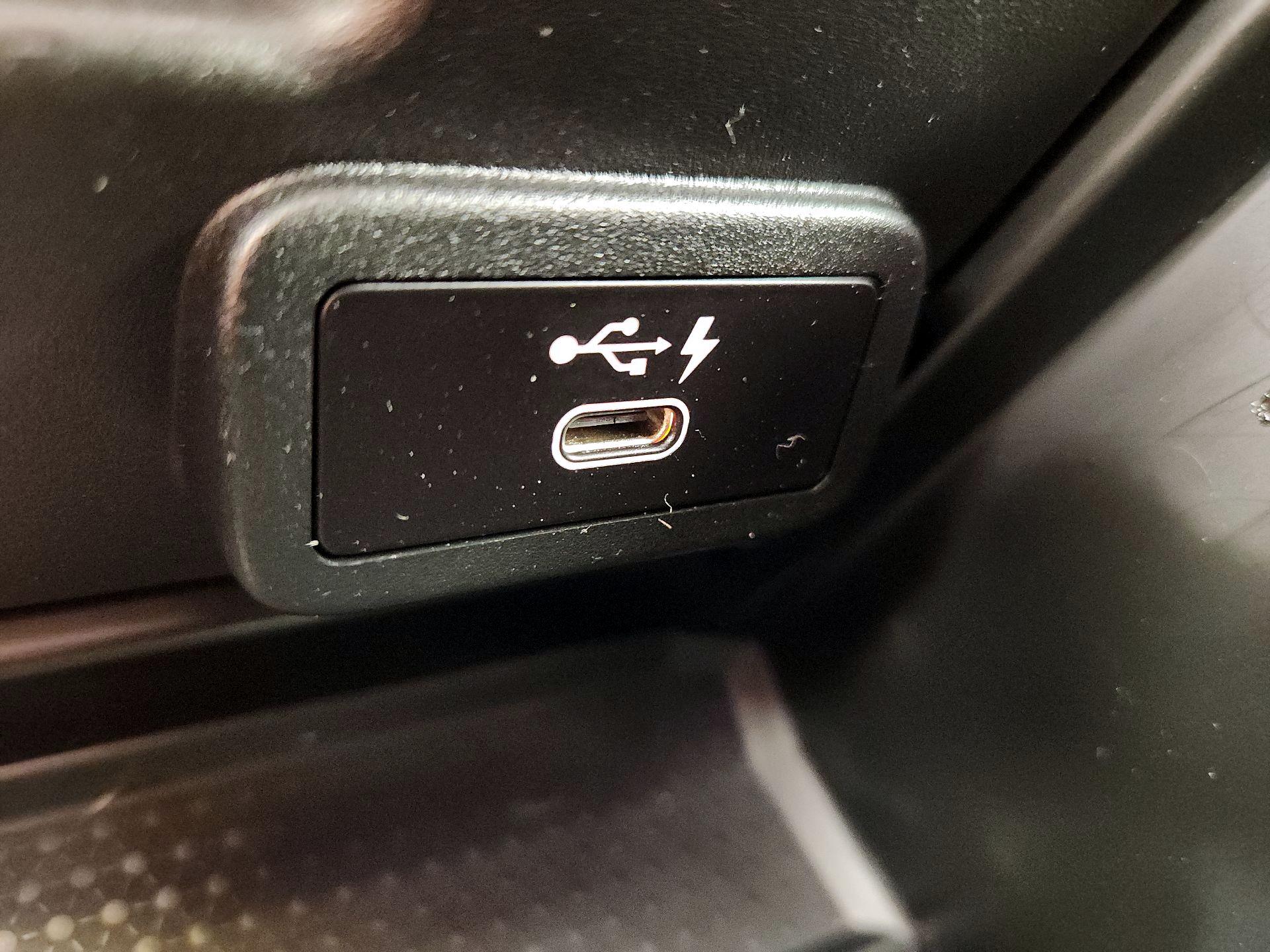 Thumbnail: 2021 BMW 3 Series - 19