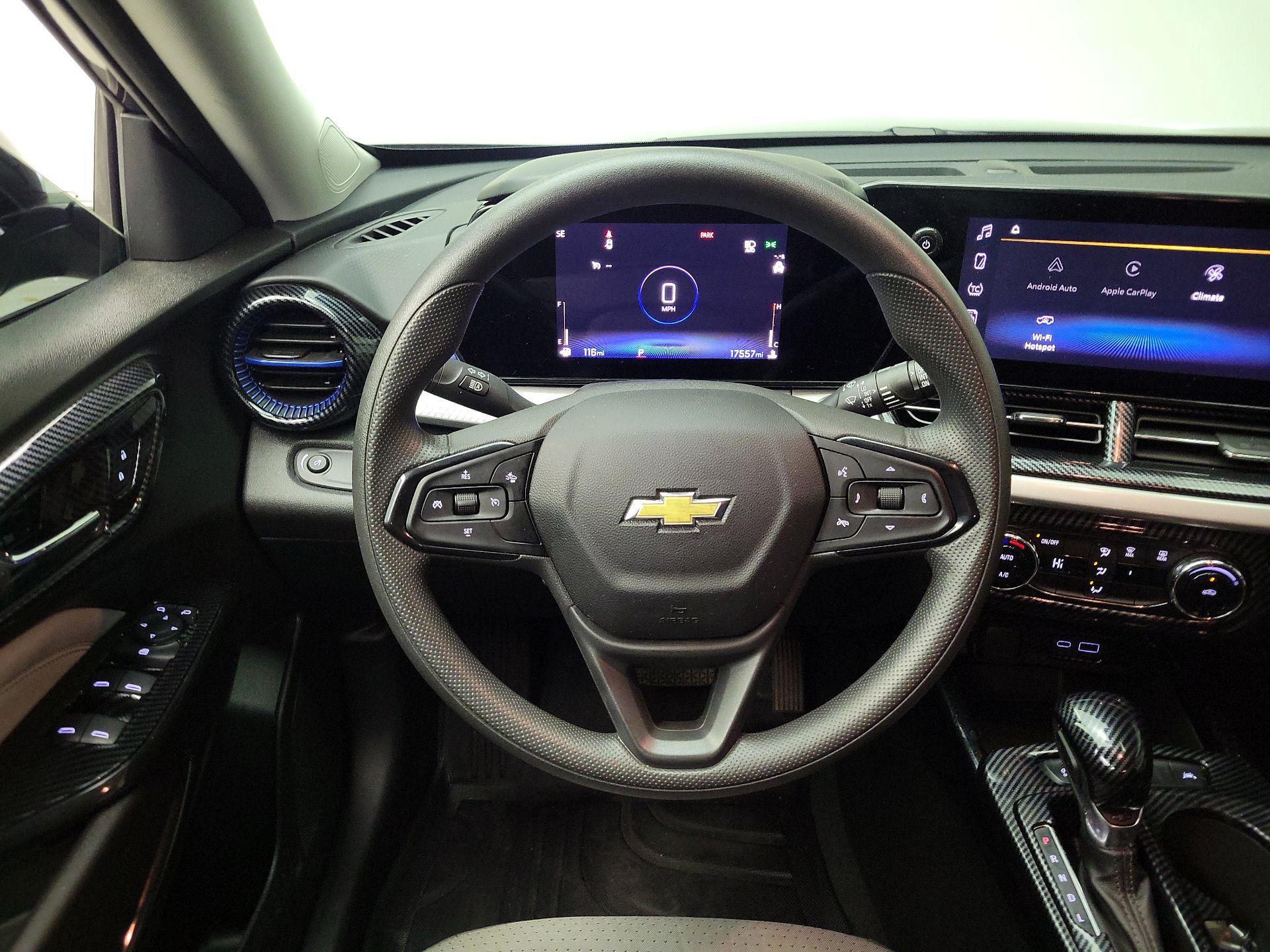 Thumbnail: 2025 Chevrolet Trax - 10