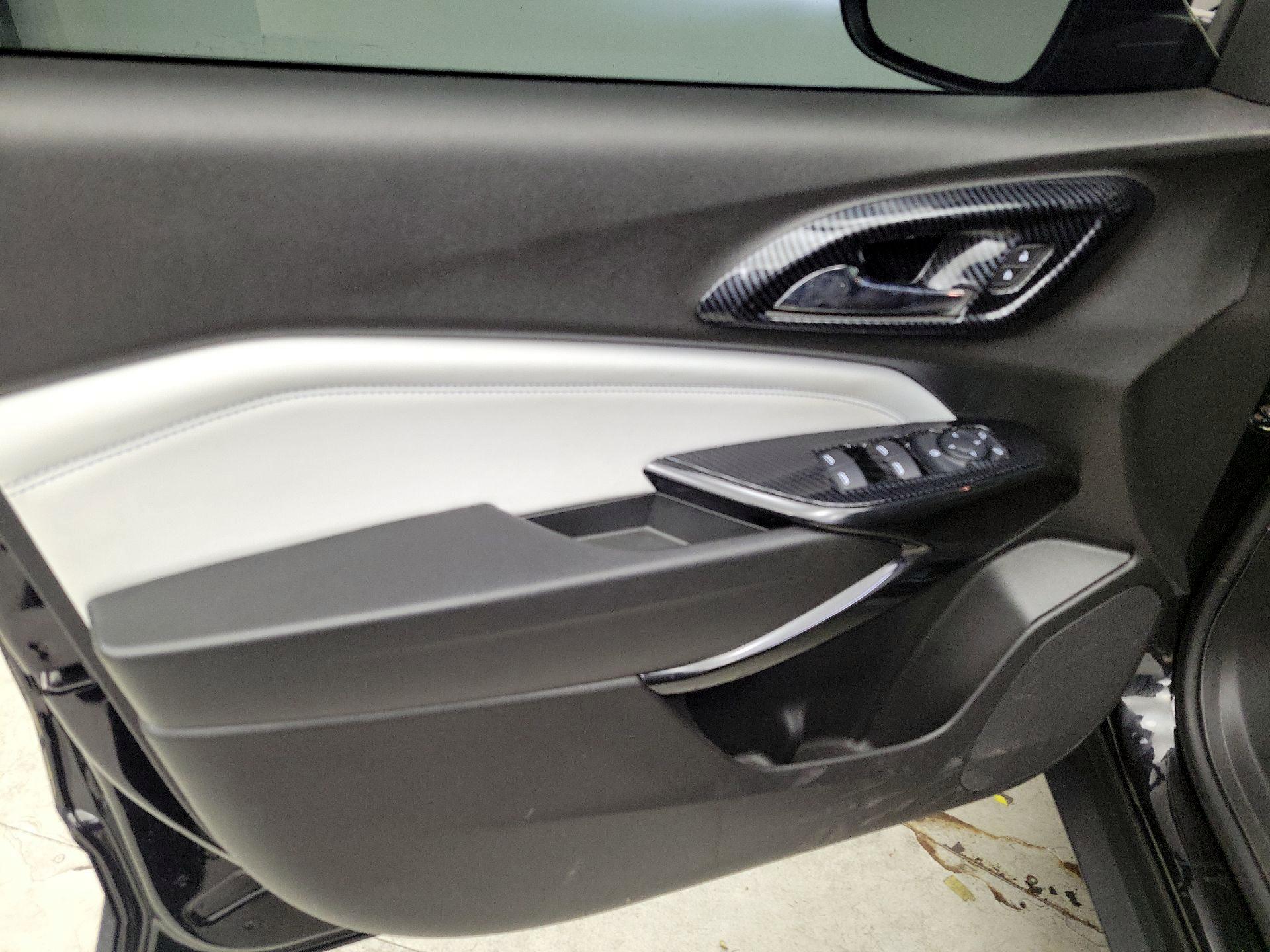 Thumbnail: 2025 Chevrolet Trax - 12