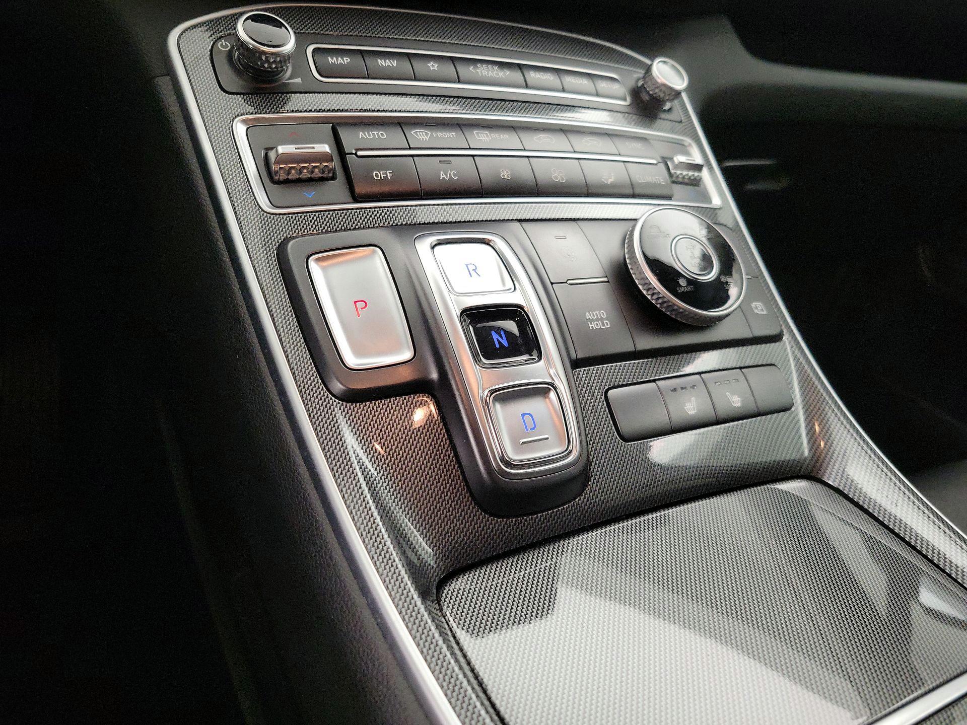 Thumbnail: 2023 Hyundai Santa Fe - 18