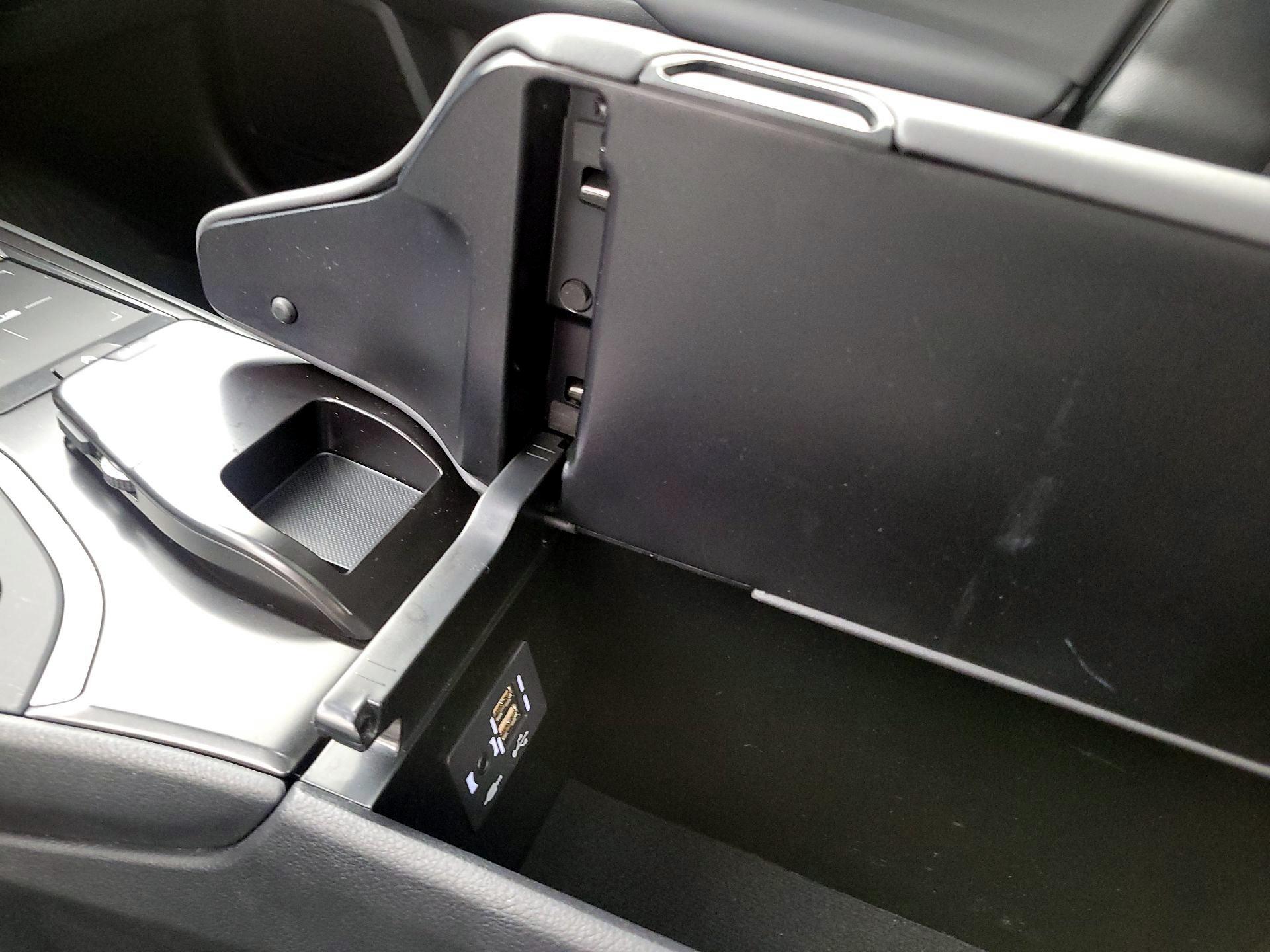 Thumbnail: 2022 Lexus UX - 18