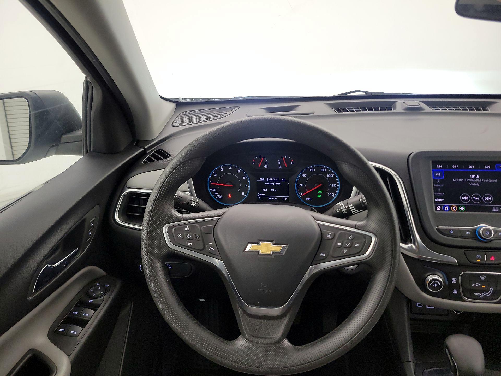Thumbnail: 2022 Chevrolet Equinox - 10