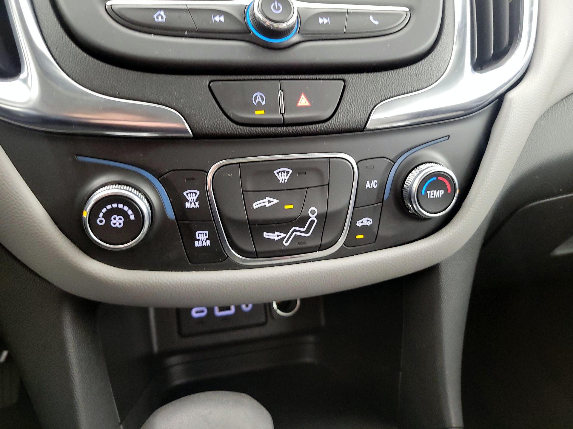 Thumbnail: 2022 Chevrolet Equinox - 16