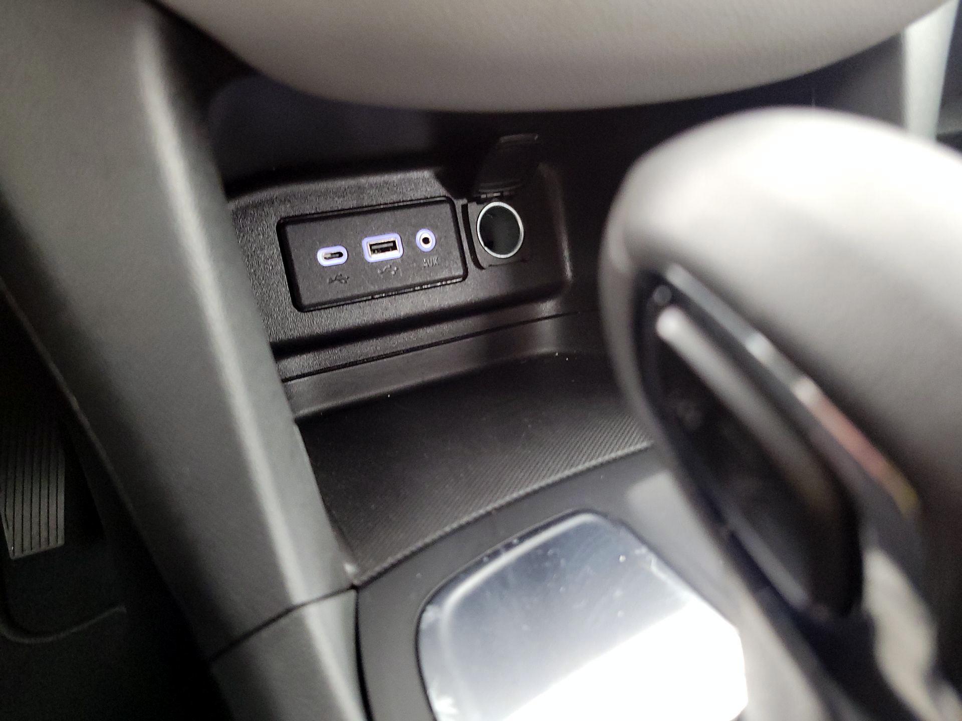 Thumbnail: 2022 Chevrolet Equinox - 18