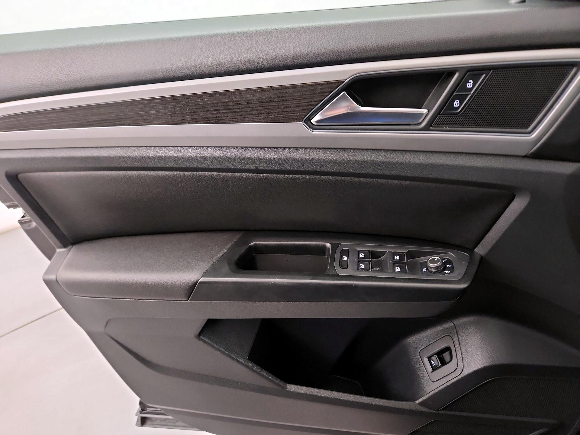 Thumbnail: 2018 Volkswagen Atlas - 12