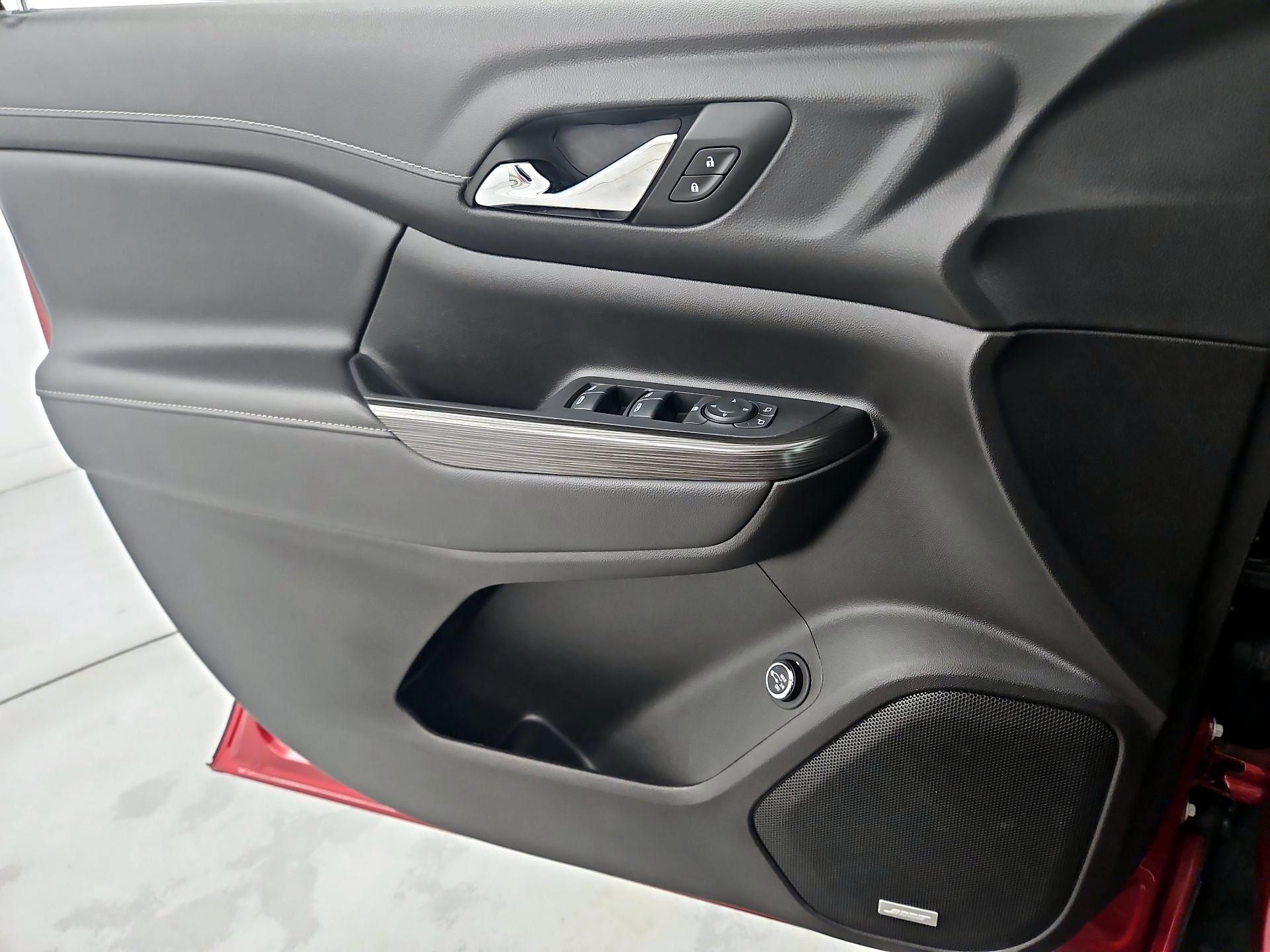 Thumbnail: 2023 GMC Acadia - 12