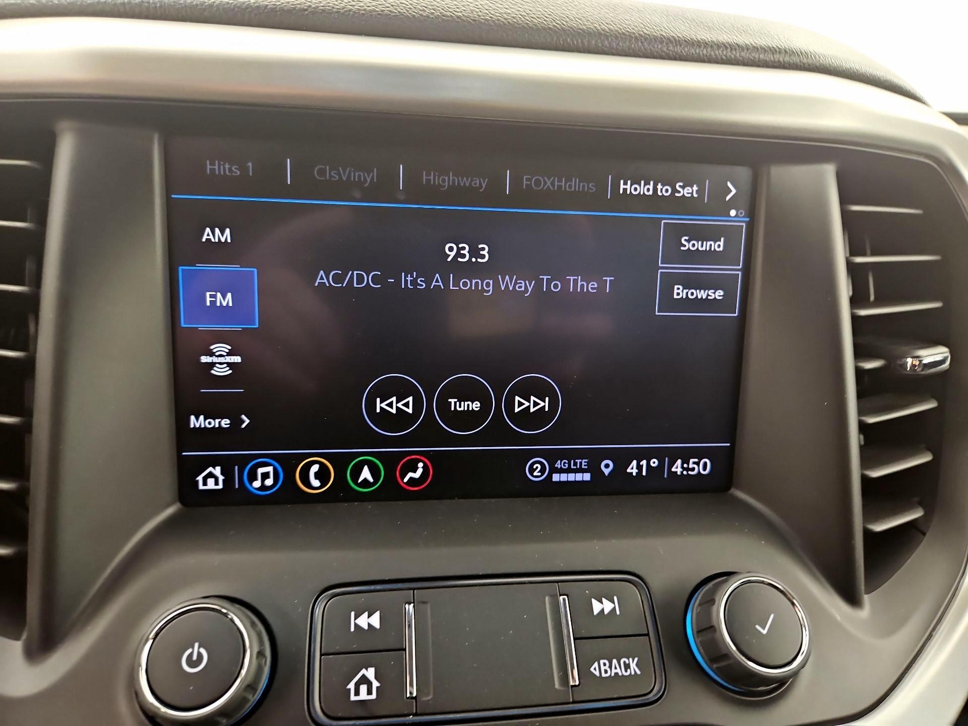 Thumbnail: 2023 GMC Acadia - 16