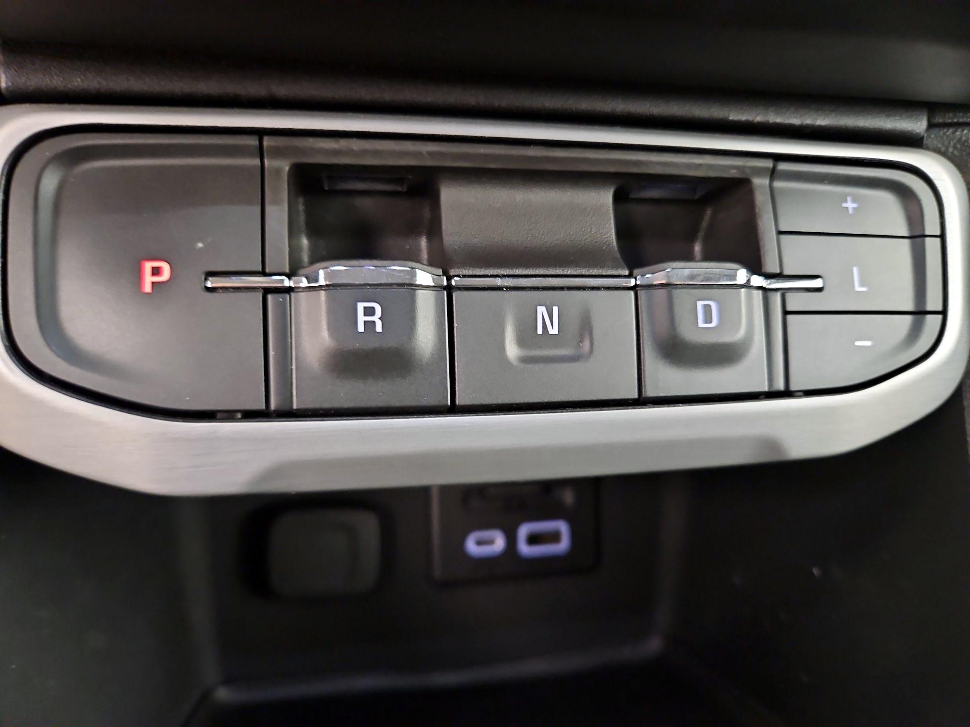 Thumbnail: 2023 GMC Acadia - 18