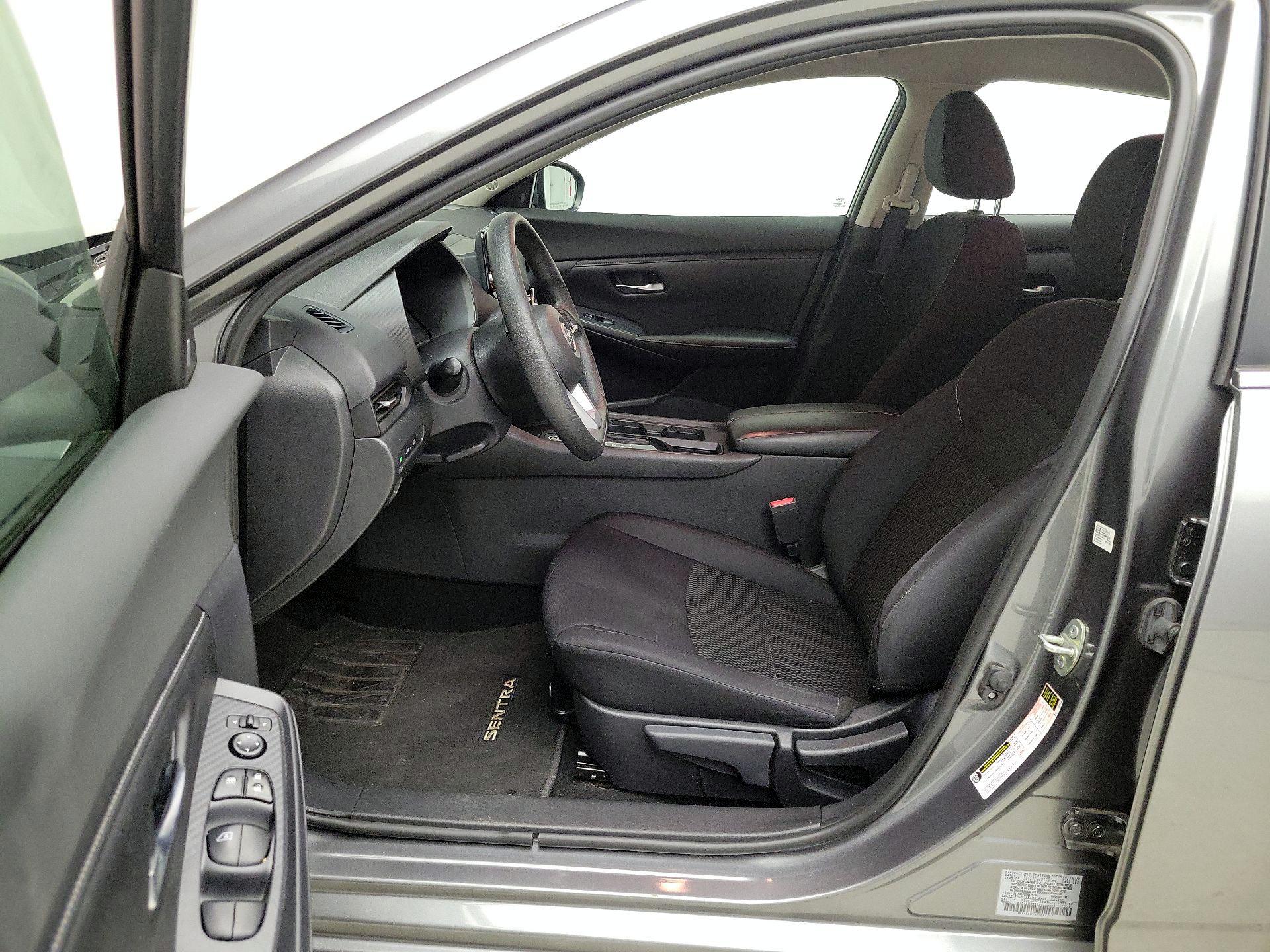 Thumbnail: 2021 Nissan Sentra - 11